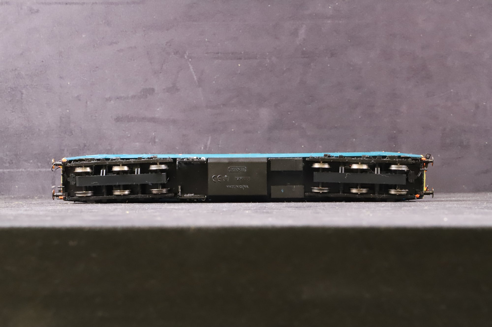 WORKSHOP Hornby OO Class 50 50018 'Resolution' in BR Blue