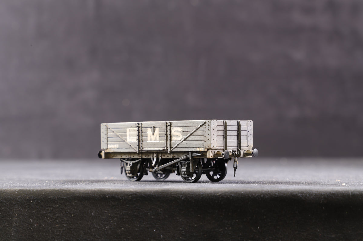 P4 Kit Built Rake Of 4 LMS Weathered Wagons