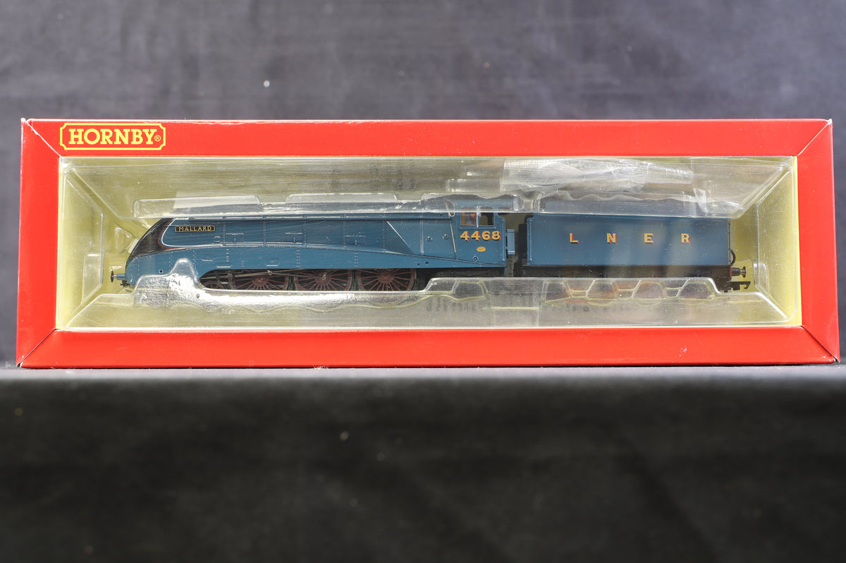 Hornby OO R3687 LNER Class A4 &#39;Mallard&#39; No.4468 (NRM Special) - Gloss Finish
