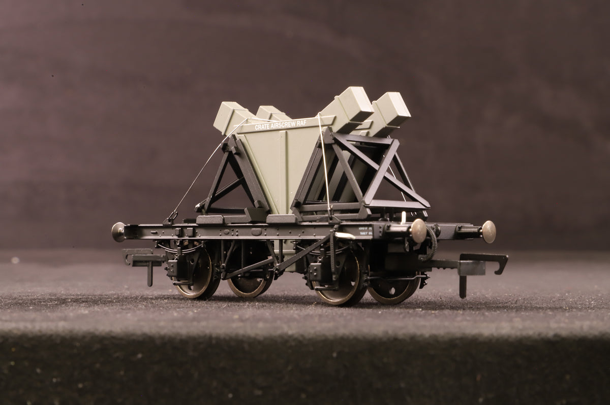 Clark Railworks OO Gauge C3026 Demountable Tank Wagon &#39;B749039&#39;, Propeller Carrier