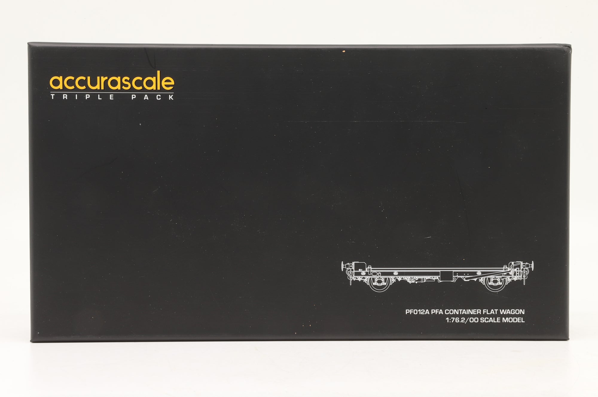 Accurascale OO ACC2098 Triple Pack of DRS PFA Container Wagons
