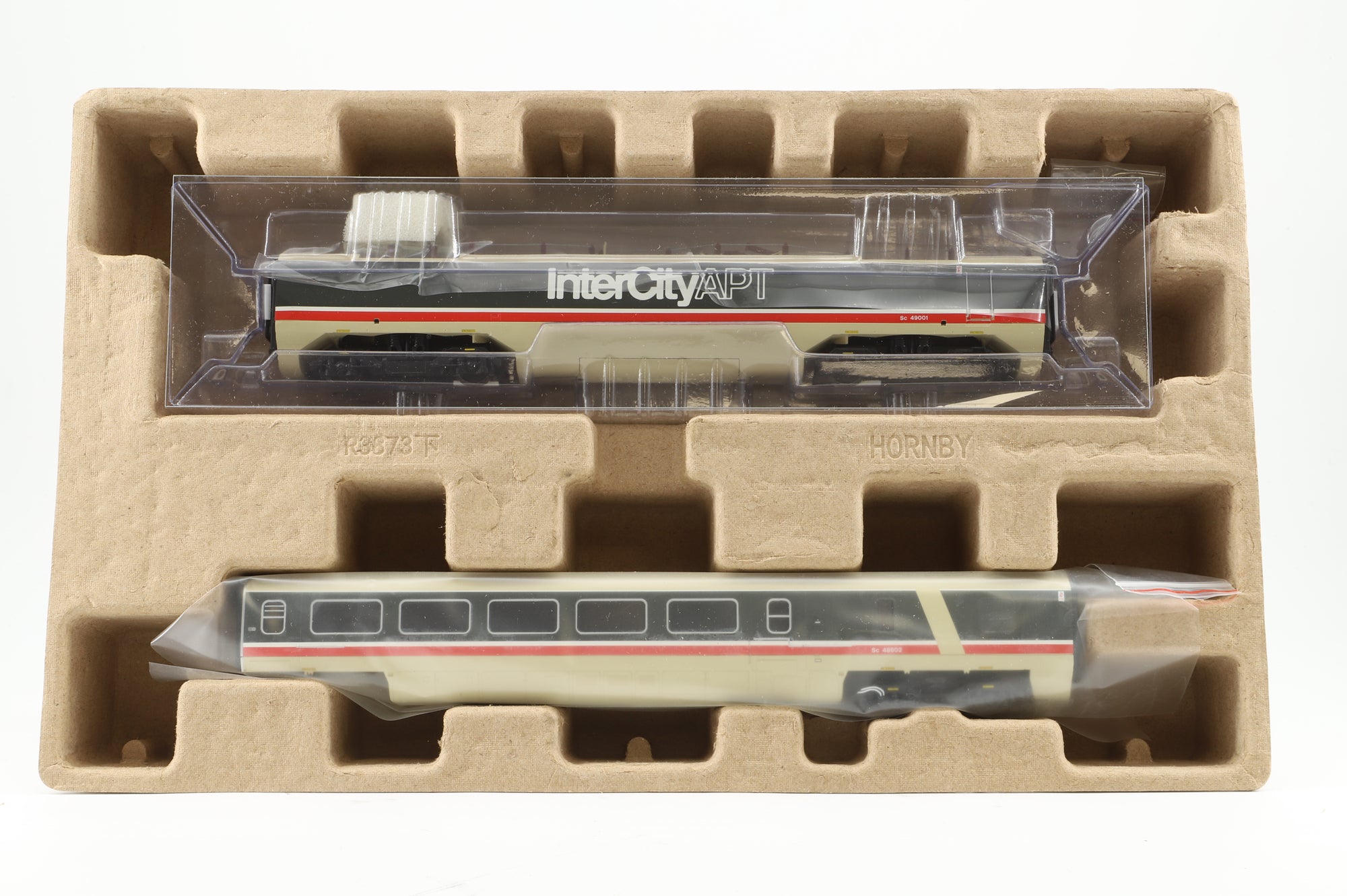Hornby OO R30104/30105 Class 370 APT Sets No.370001/370002 & NDM Unit No.49002 in BR Intercity Executive Livery