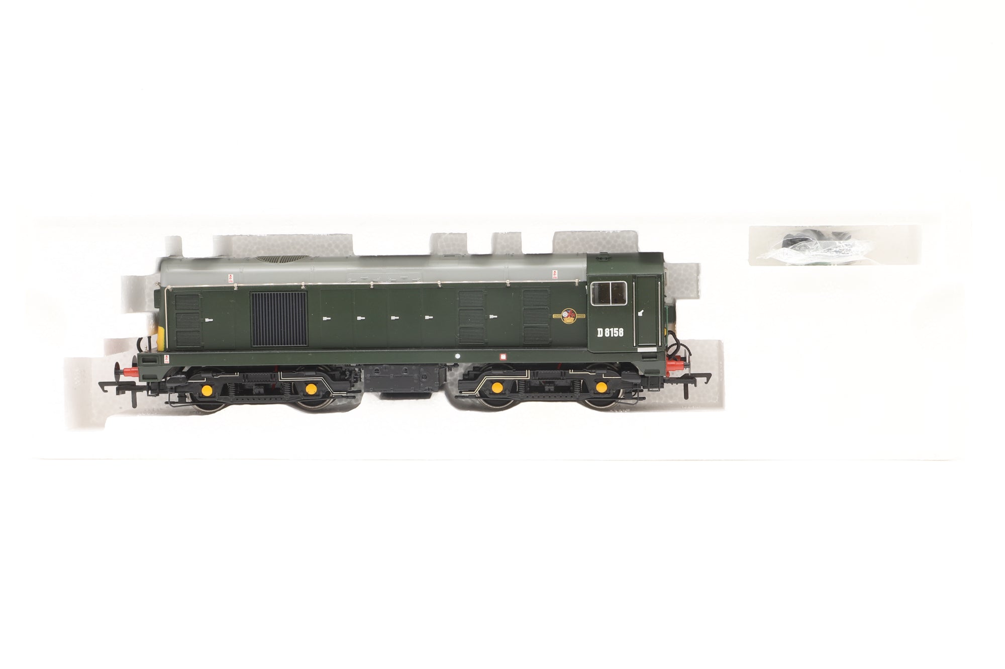 Bachmann OO 32-033DS Class 20 'D8158' Diesel Locomotive BR Green Box Headcode DCC Sound