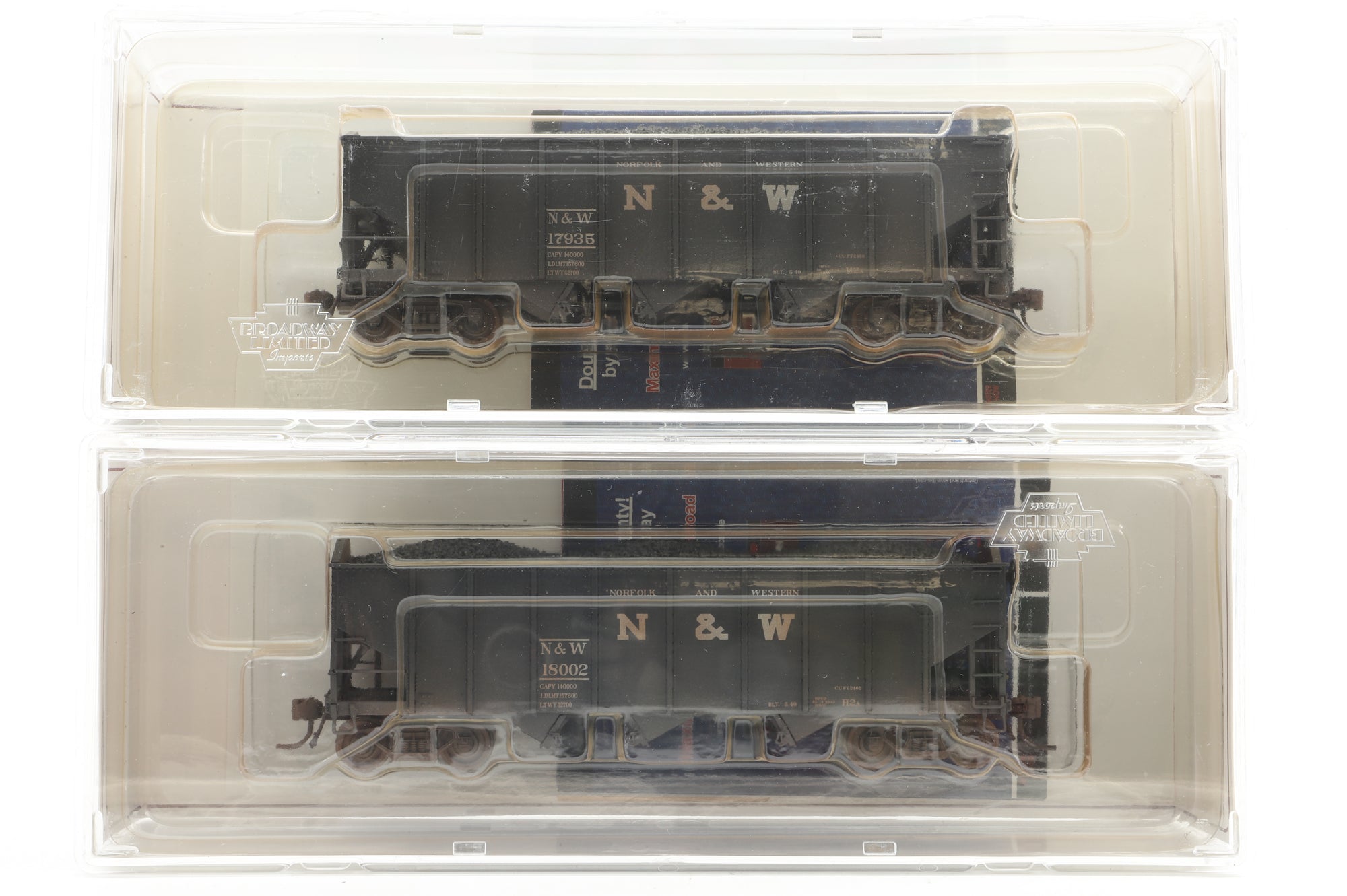 Broadway Limited HO 1724 6-Pack of H2a 3-Bay Hopper Cars in N&W Black - Pro-Weathering