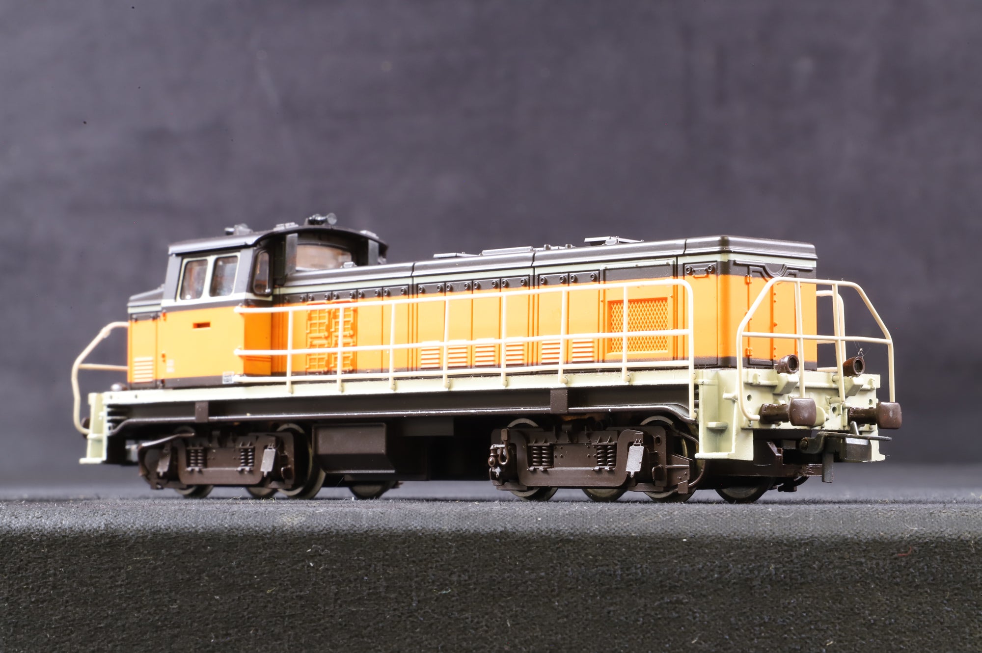 Roco HO 43467 SNCF BB 63837 Diesel Locomotive