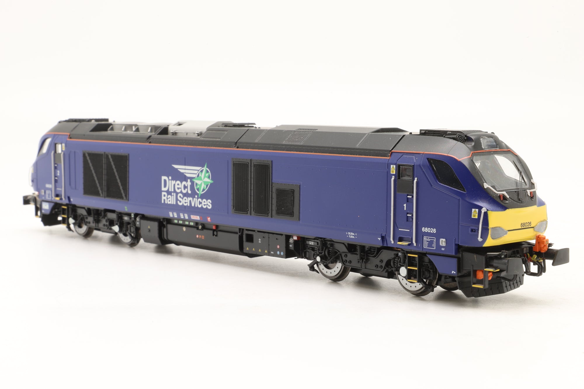 Dapol OO 4D-022-001 Class 68 68002 'Intrepid' in DRS Livery – DCC Sound