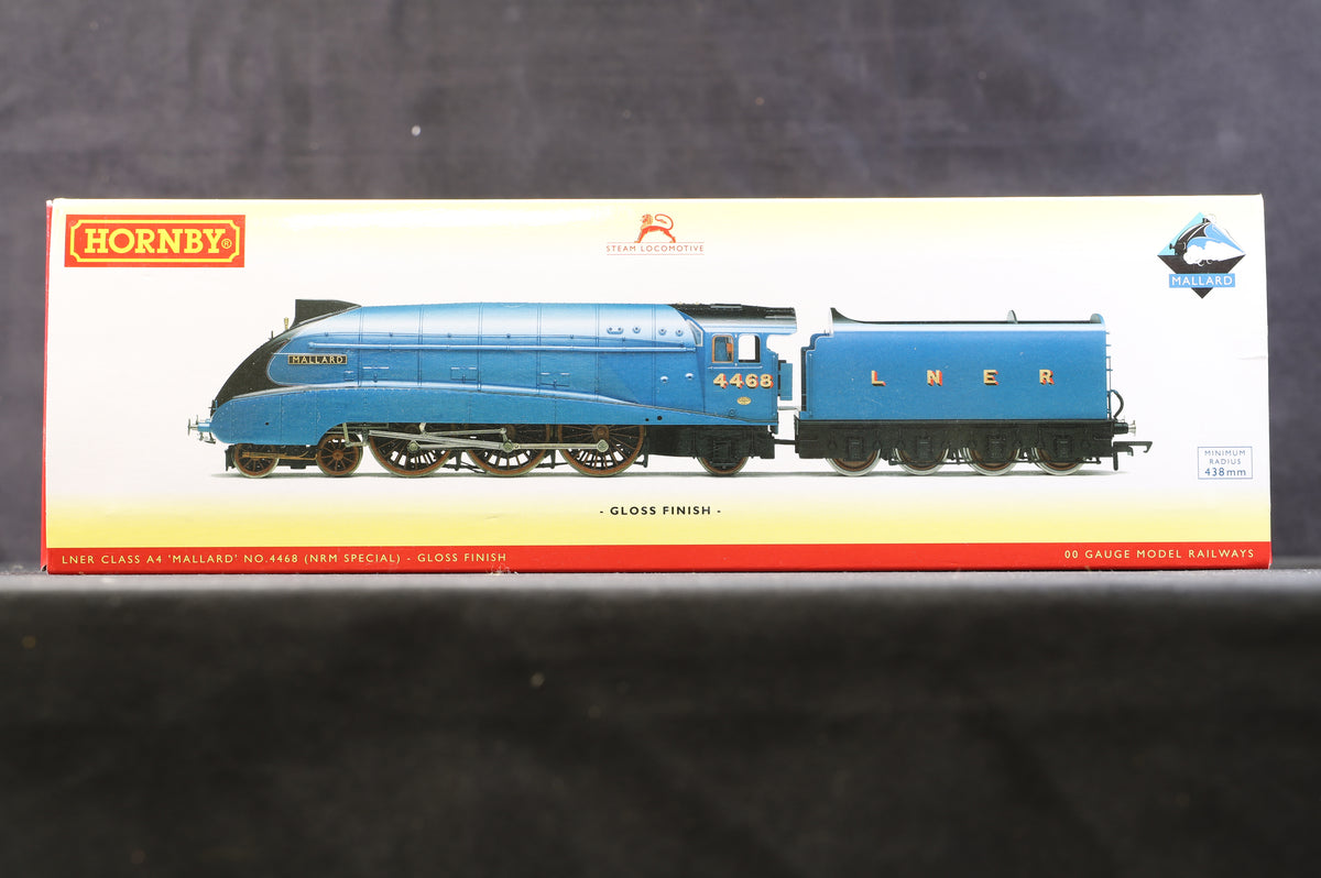 Hornby OO R3687 LNER Class A4 &#39;Mallard&#39; No.4468 (NRM Special) - Gloss Finish