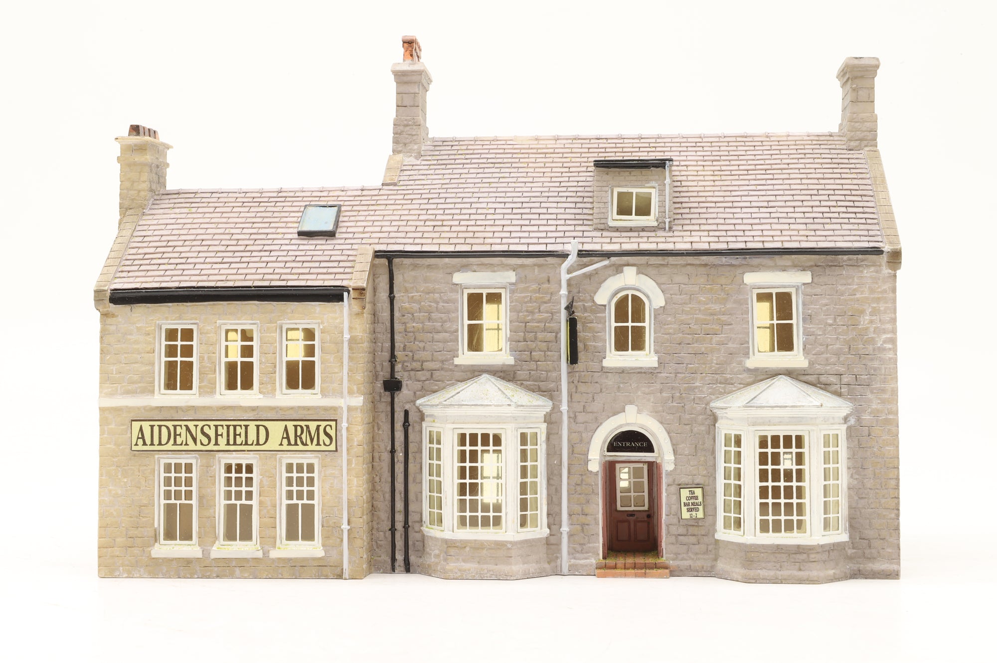 Bachmann OO 44-043Y Heartbeat's Aidensfield Arms