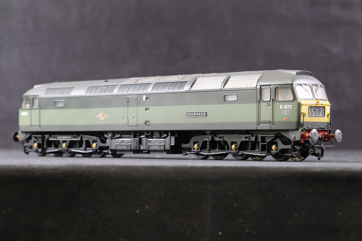 Bachmann OO 32-806 Class 47 &#39;D1672&#39; BR Two-Tone Green, Weathered, DCC Sound