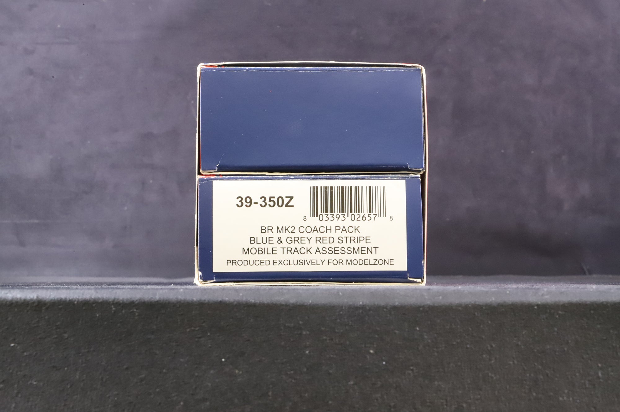 Bachmann OO 39-350Z BR Mk2 Coach Pack Blue & Grey Red Stripe Mobile Track Assessment, Modelzone Exclusive