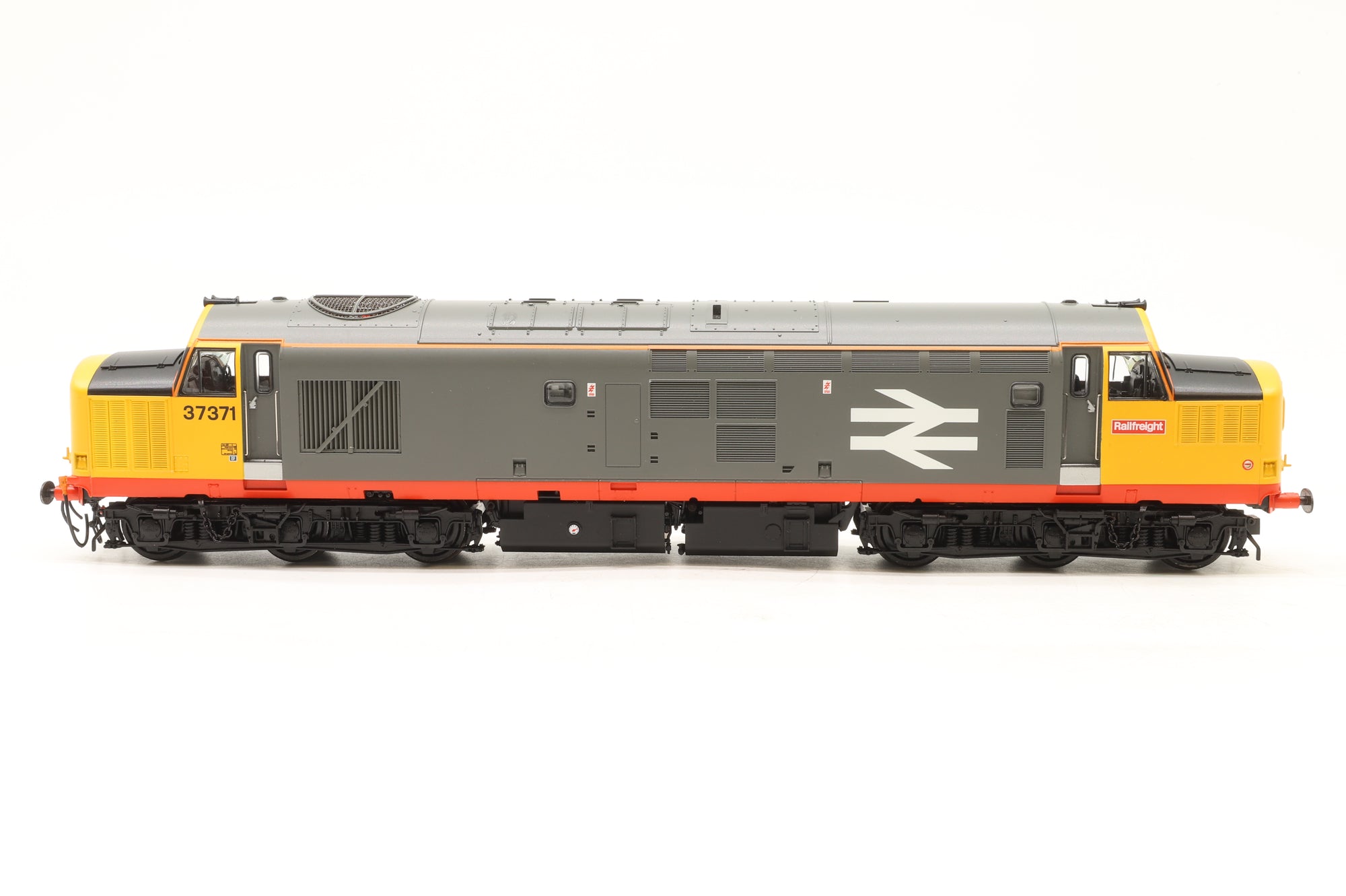 Bachmann OO 35-305SFX Class 37/0 '37371' BR Railfreight Red Stripe DCC Sound