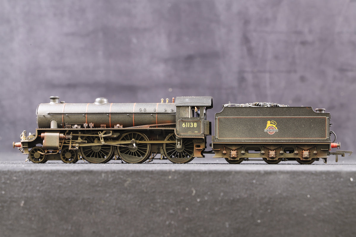 Hornby OO R2999 Class B1 &#39;61138&#39; BR Lined Black E/C, Weathered