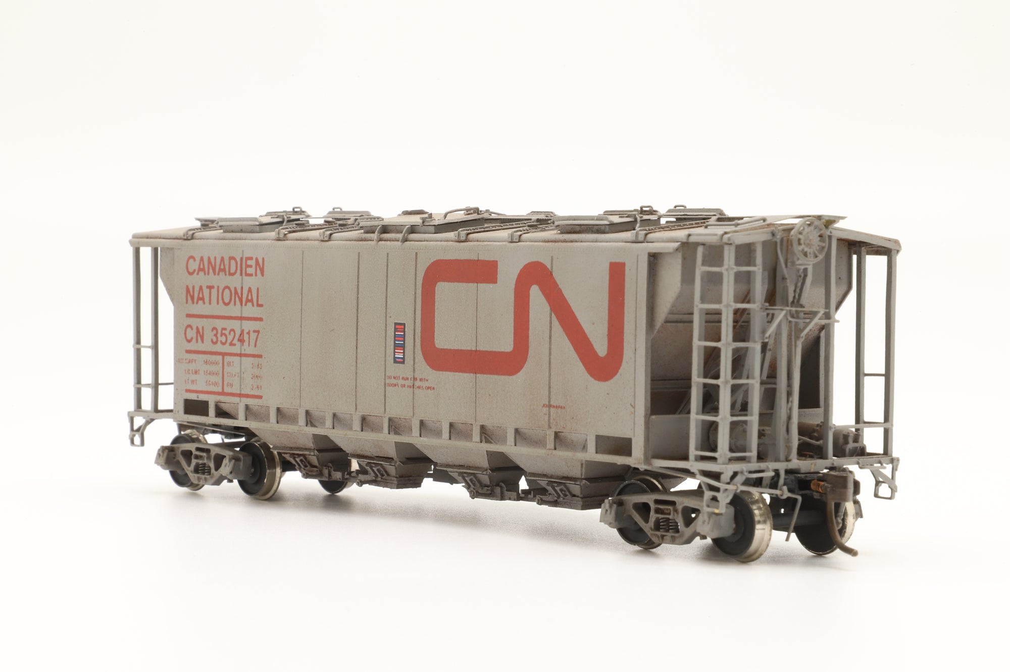 Overland Models Inc. HO Brass OMI-3183 CN Slab Side Covered Hopper '352417'' Weathered