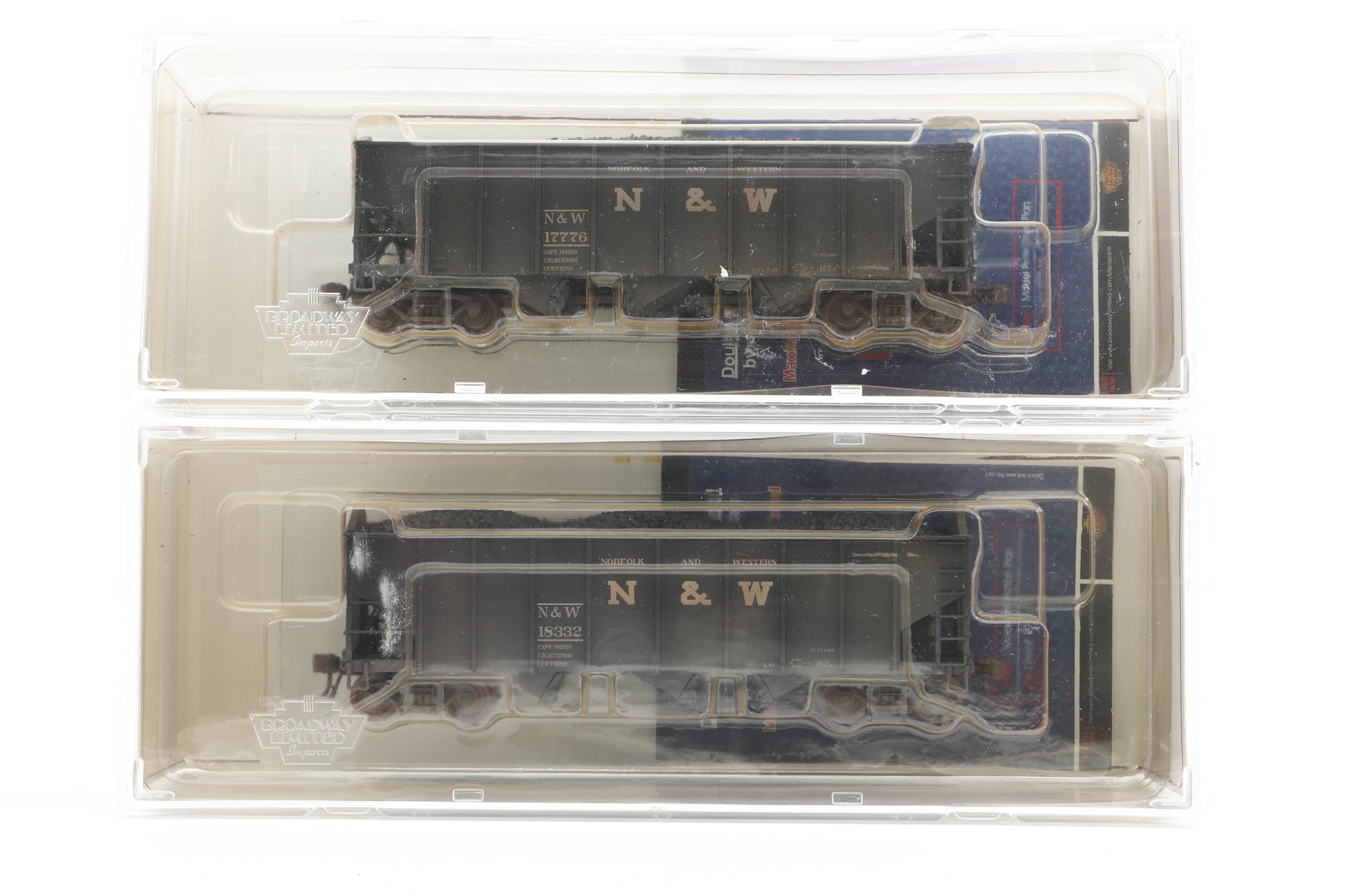 Broadway Limited HO 1724 6-Pack of H2a 3-Bay Hopper Cars in N&W Black - Pro-Weathering