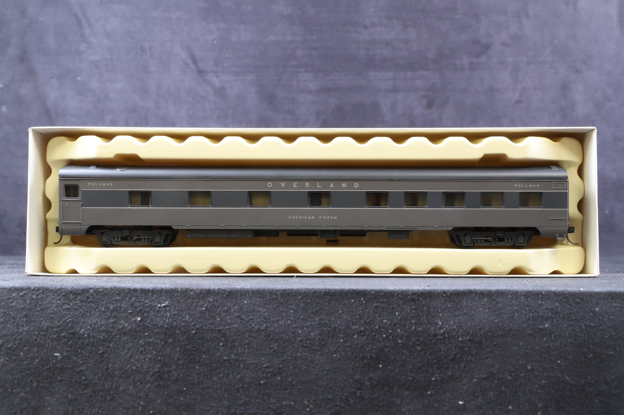 Rivarossi HO Rake Of 3 Overland American Forum Coaches