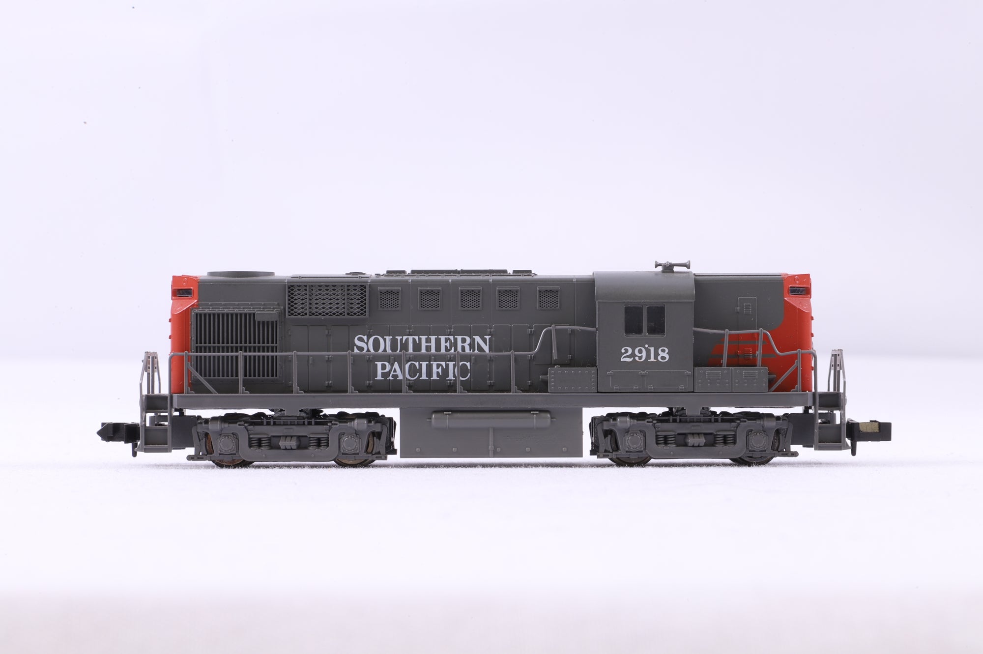 Atlas N 42608 Alco RS-11 '2918' Diesel Locomotive Southern Pacific