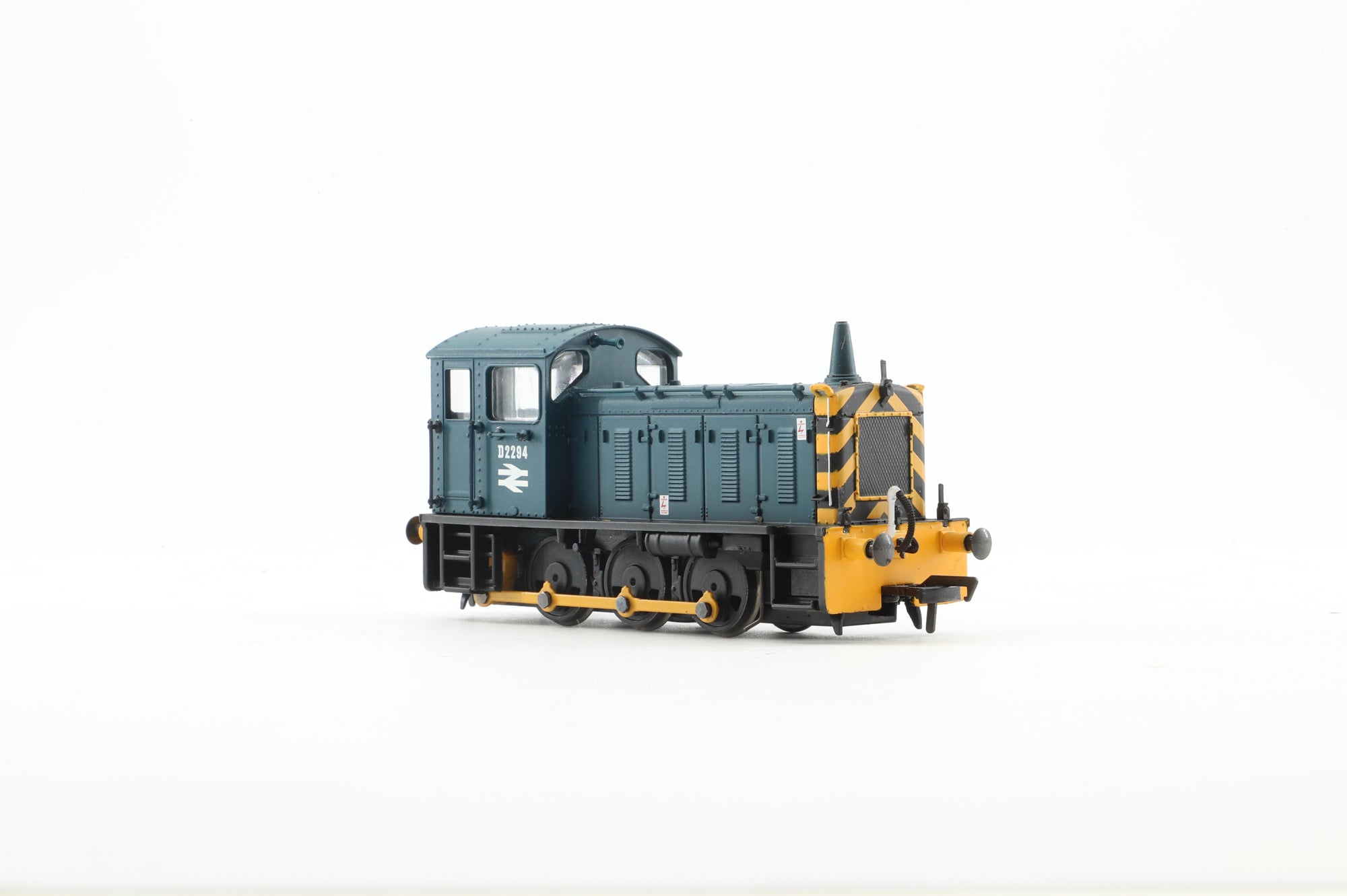 Bachmann OO 31-336B Class 04 D2294 in BR Blue w/ Wasp Stripes