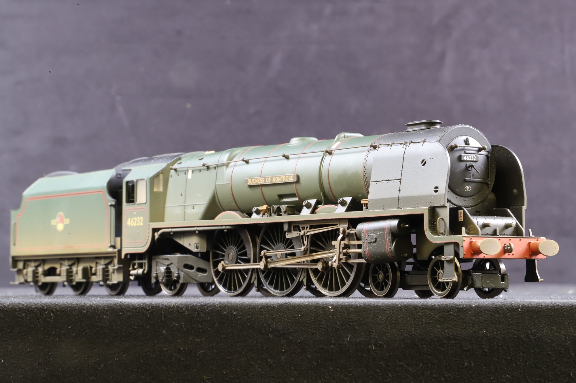 Hornby OO R2446 Duchess Class '46232' BR Lined Green L/C Weathered