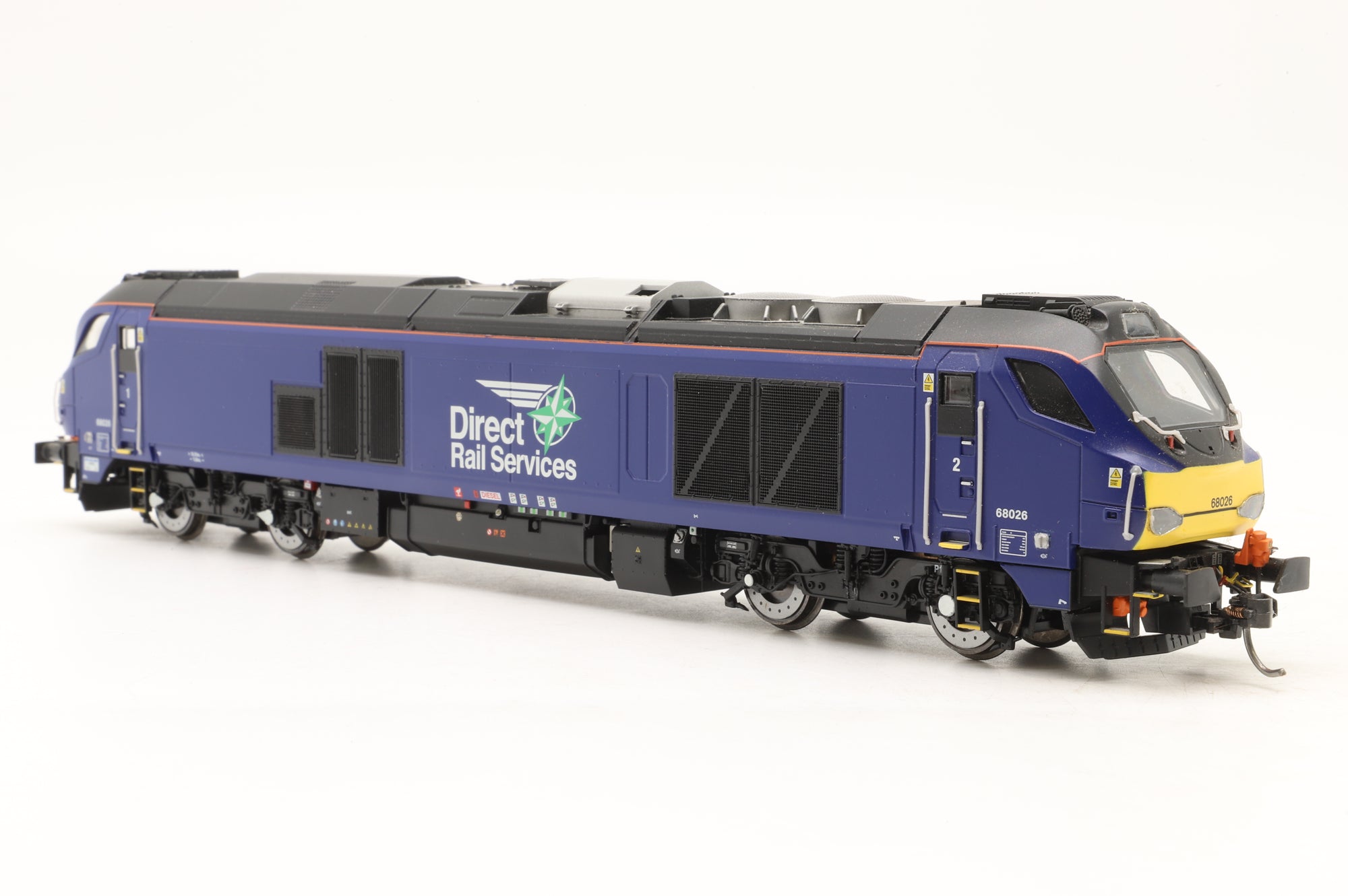 Dapol OO 4D-022-001 Class 68 68002 'Intrepid' in DRS Livery – DCC Sound