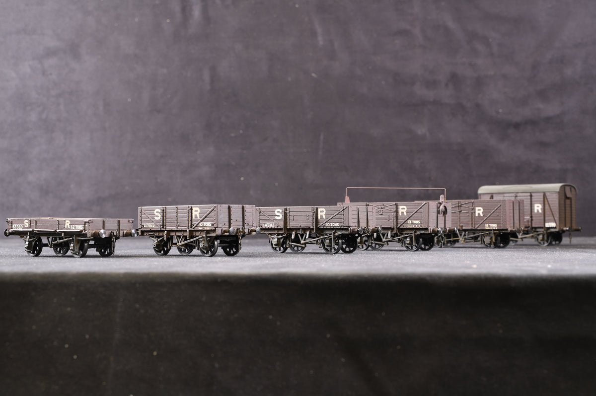 P4 Kit Built Rake Of 6 SR Weathered Wagons