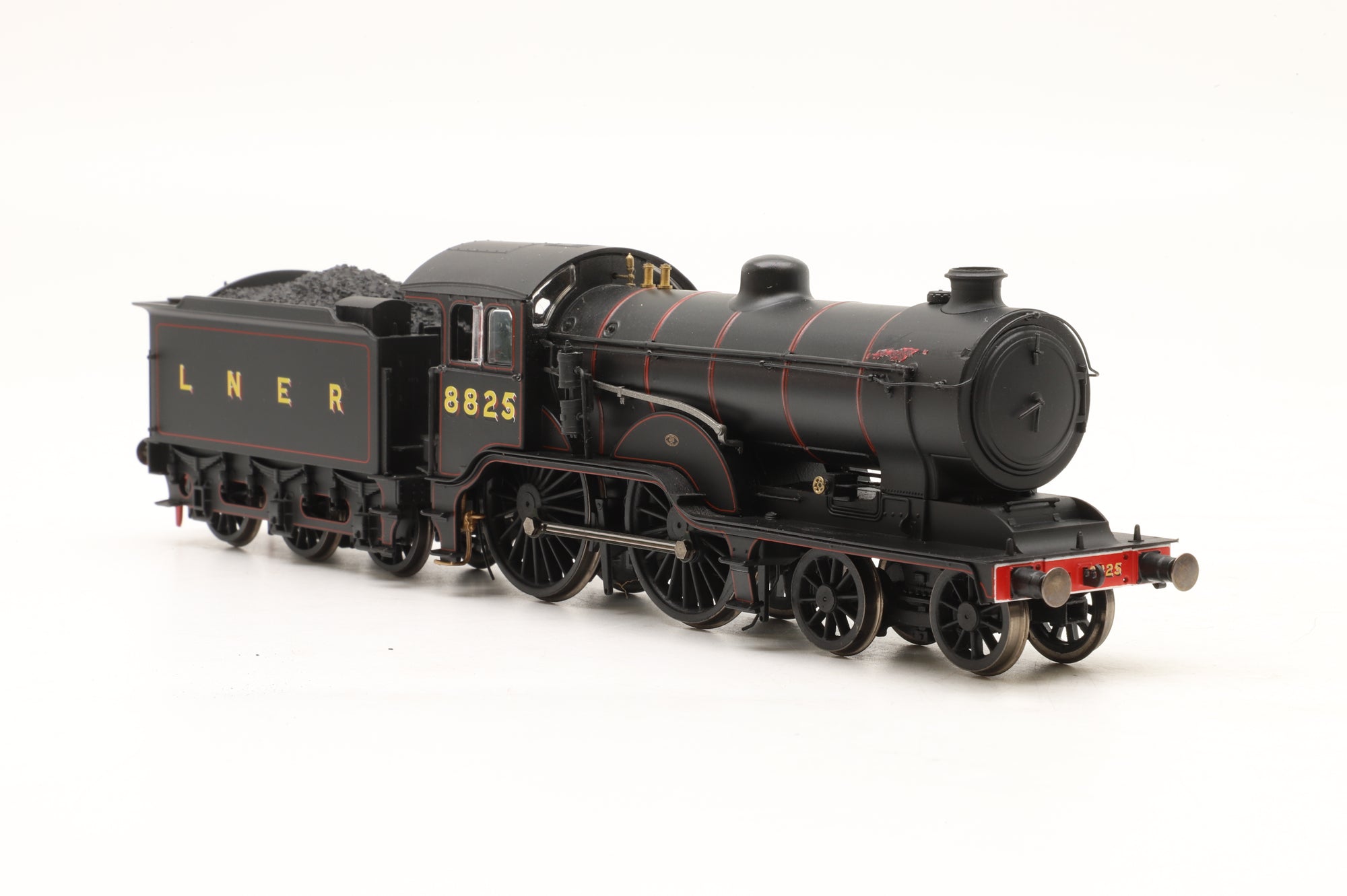 Hornby OO R3233 Class D16 '8825' LNER Lined Black