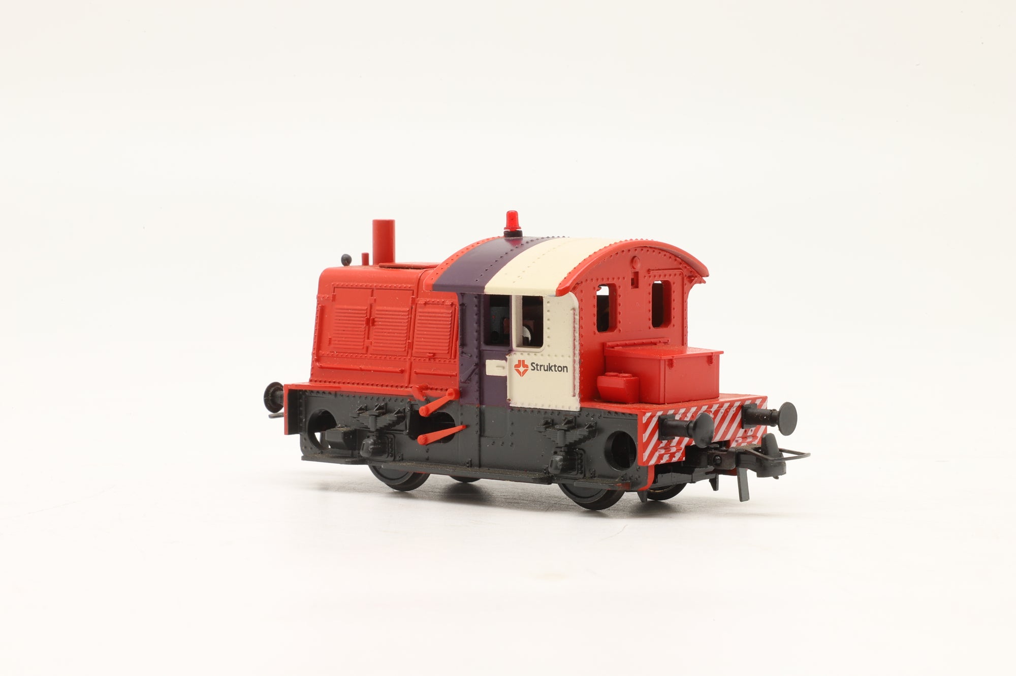 Roco HO 48678 Class 200/300 Diesel Locomotive