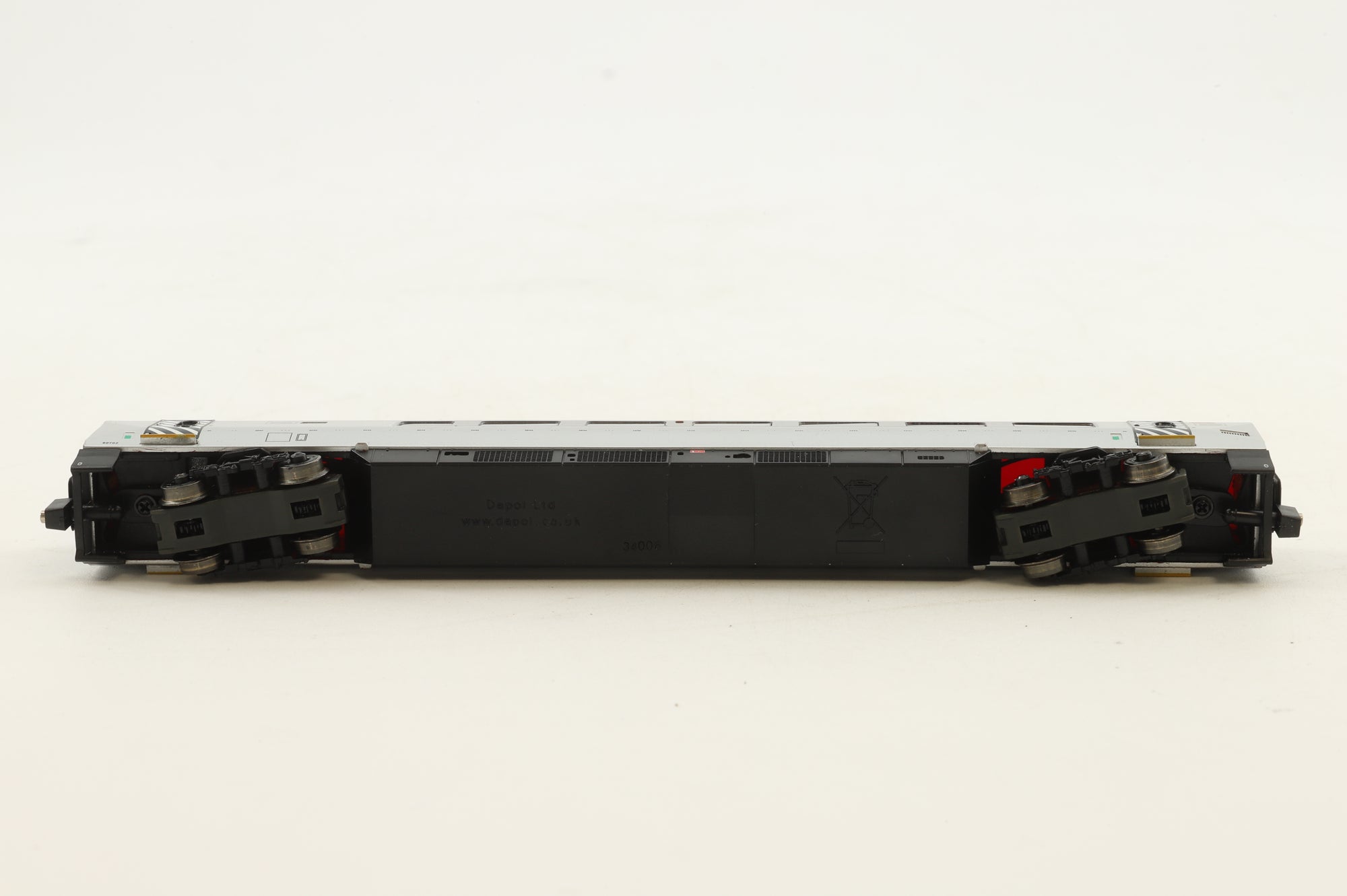 Dapol N ND063F Class 220 '220 034' 4 Car Voyager DMU