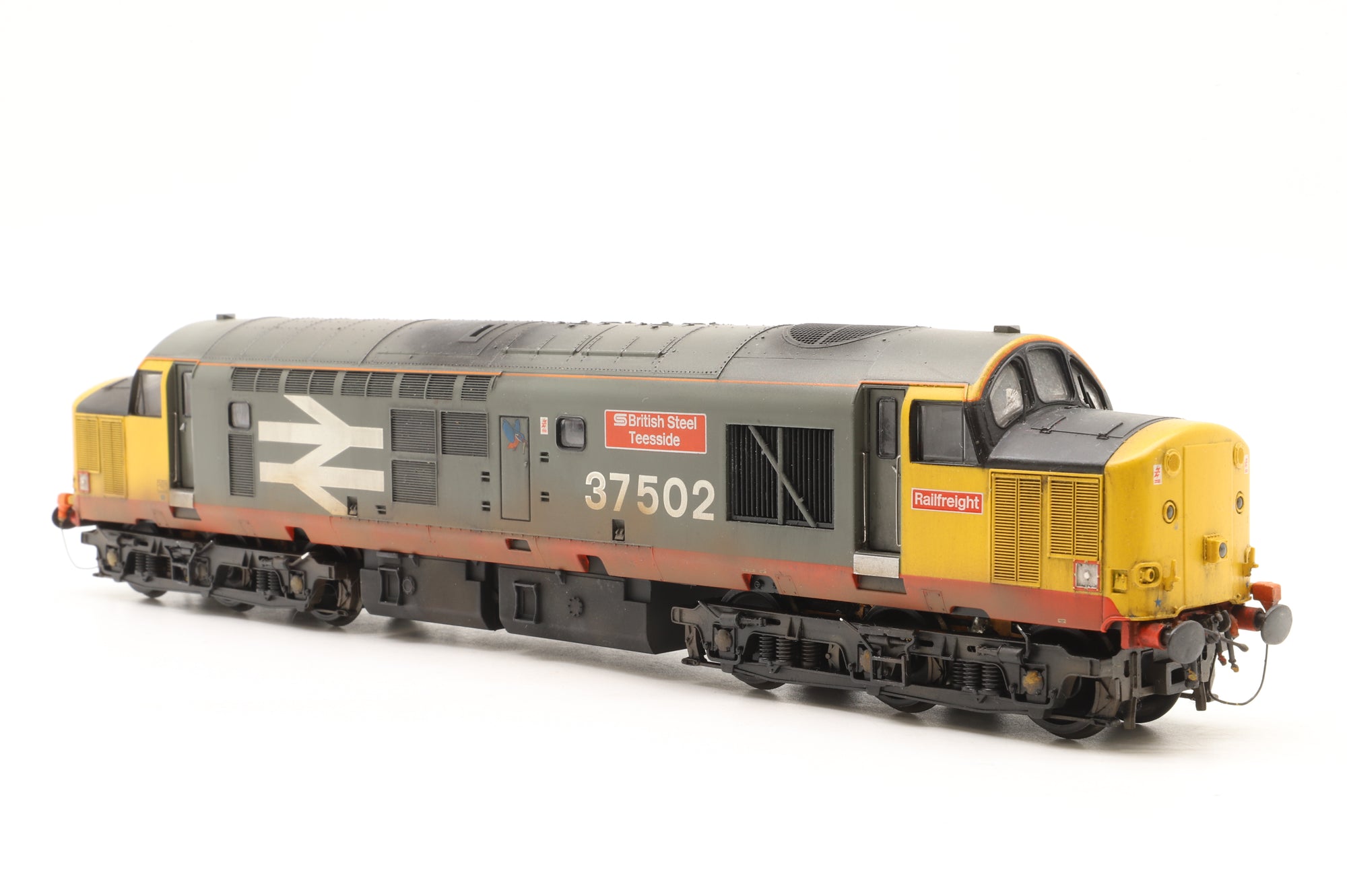 Bachmann OO Class 37 37502 'British Steel Teeside' in BR Railfreight Grey – DCC Sound & Weathered