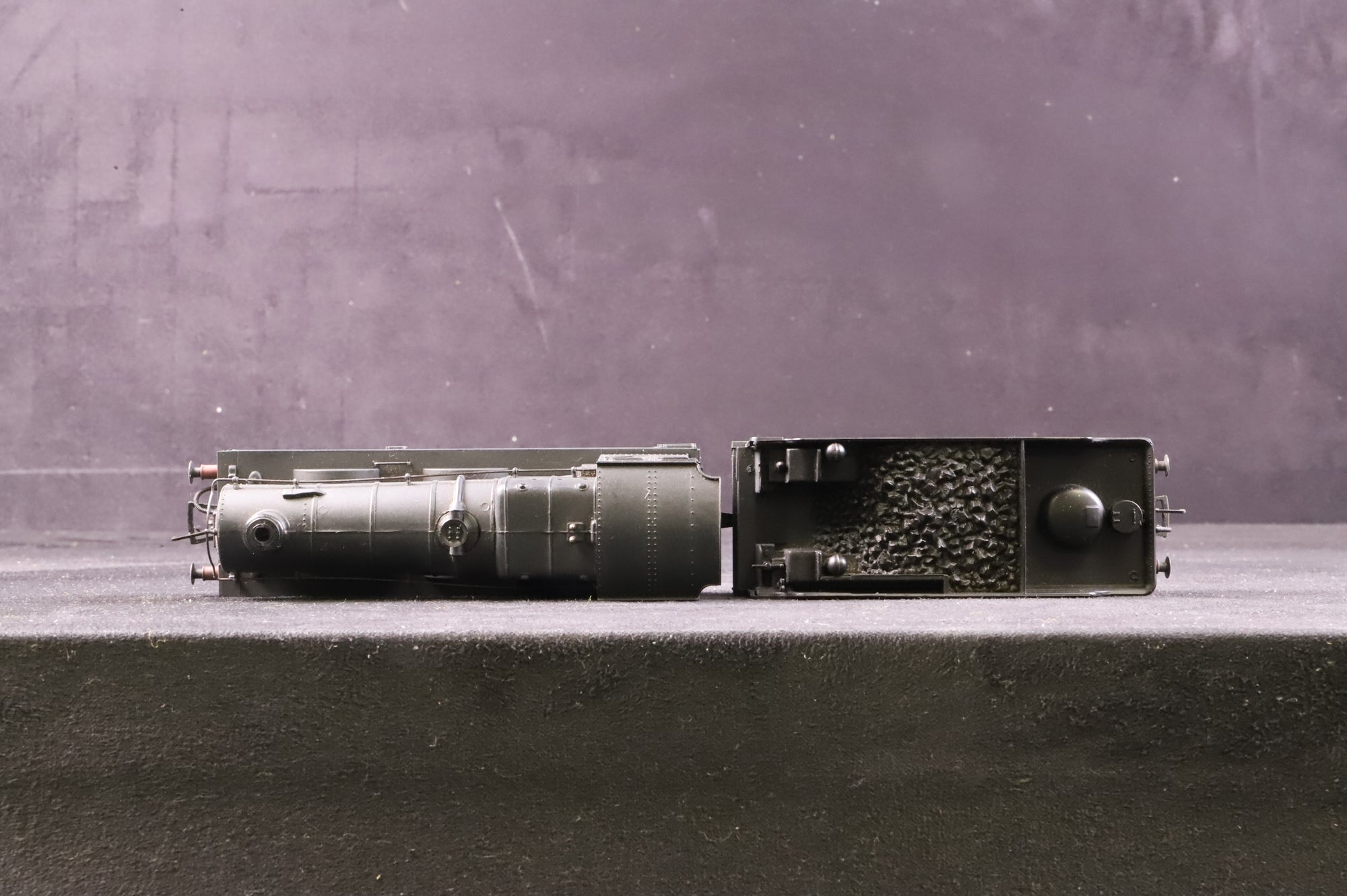 Bachmann OO 32-305 Collett Goods '2217' BR Black E/C Manor Tender Weathered