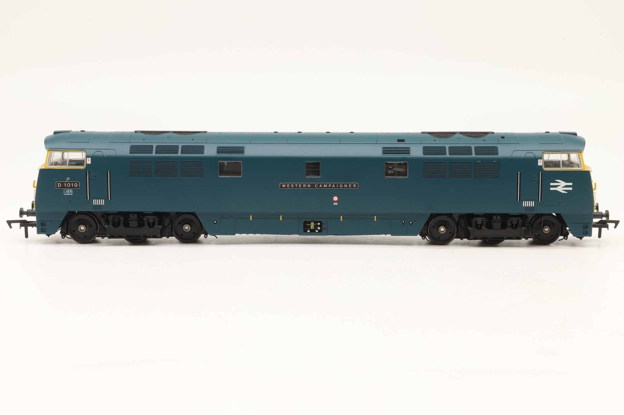 Dapol OO 4D-003-010 Class 52 BR Blue 'D1010' 'Western Campaigner' Full Yellow Ends