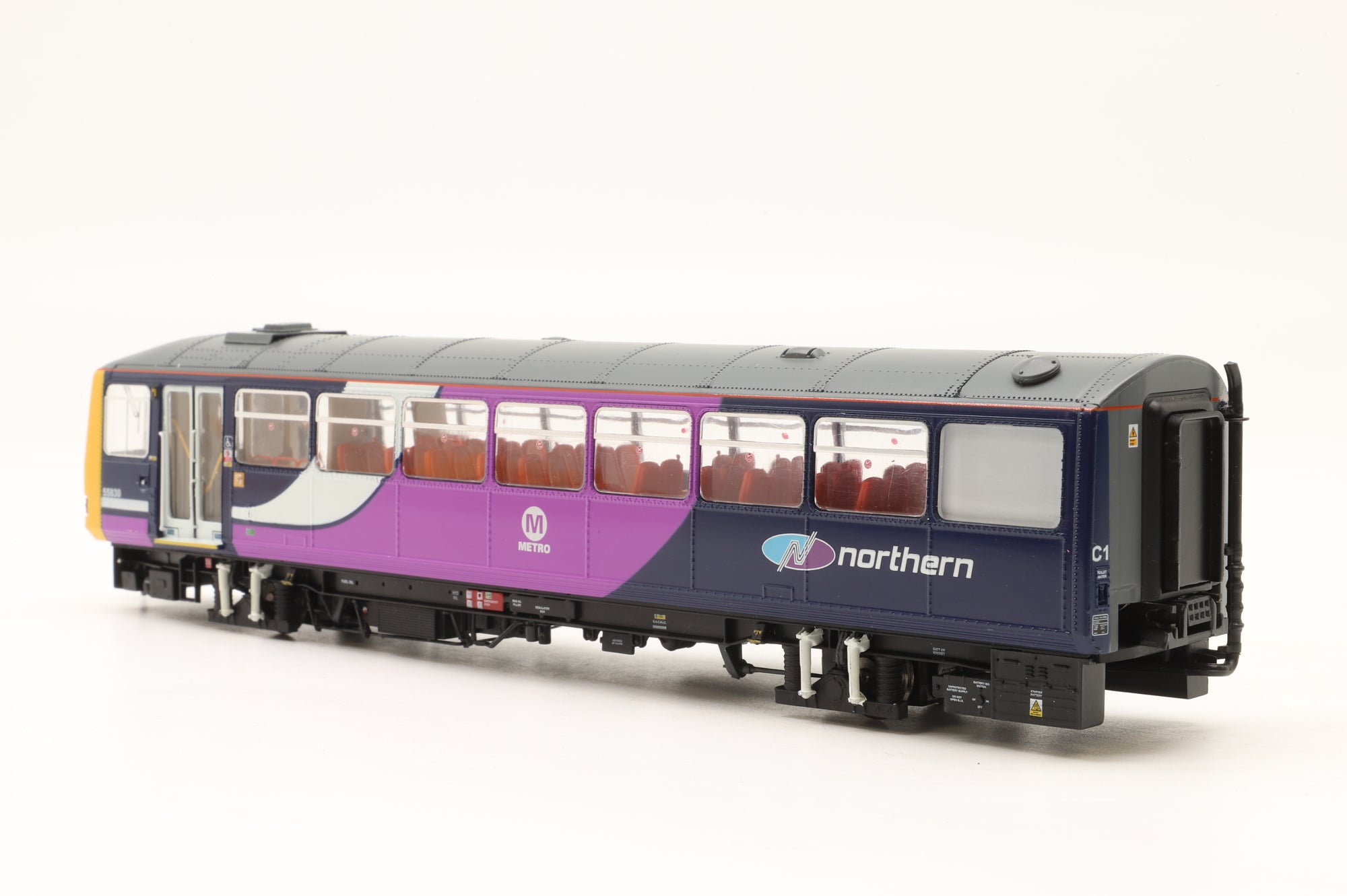 RealTrack OO RT144-112 Class 144 Pacer 2-Car DMU in Northern Livery