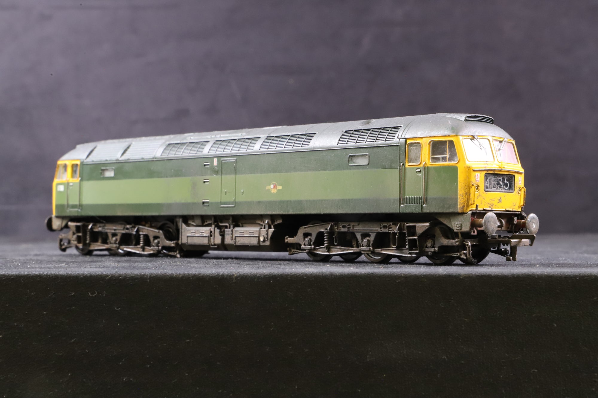 WORKSHOP Bachmann OO 32-801 Class 47 '1756' BR Two Tone Green L/C Repainted & Weathered