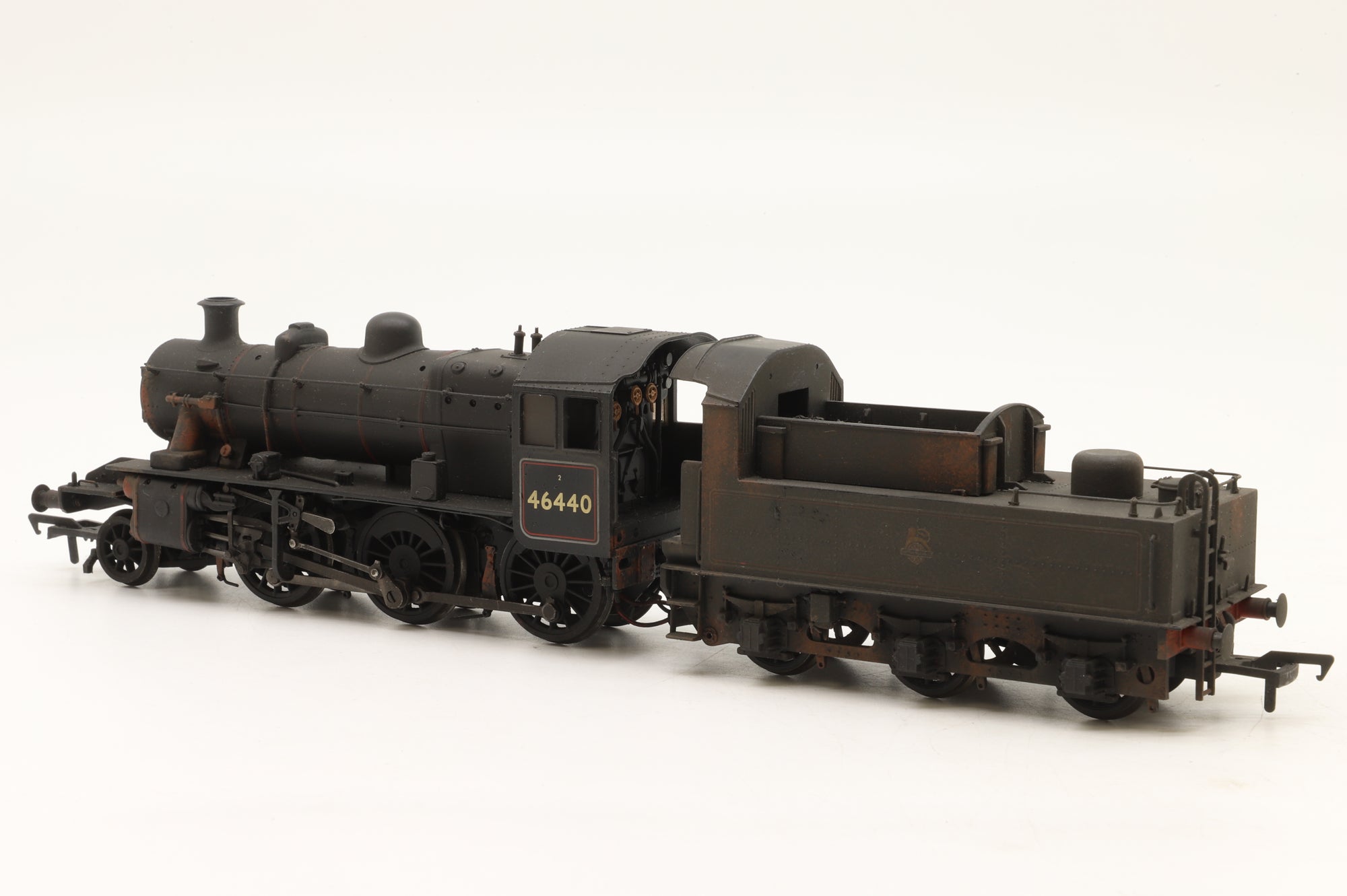 Bachmann OO 32-826 Ivatt Class 2MT '46440' BR Lined Black E/C Weathered
