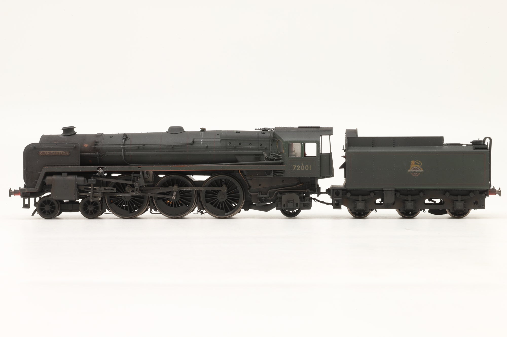 Hornby OO Clan Class '72001' 'Clan Cameron' BR Green E/C Weathered & Renumbered DCC Sound
