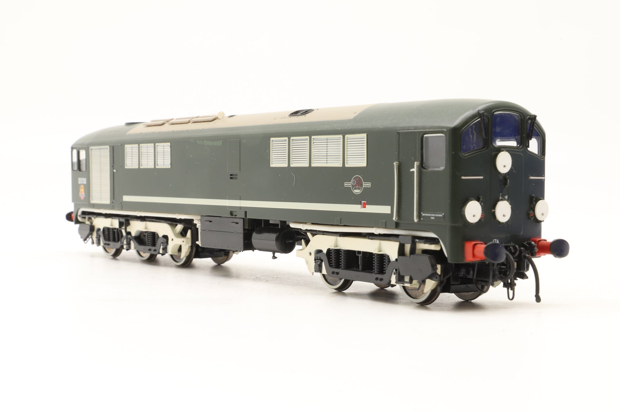 Heljan OO 2800 Class 28 Co-Bo D5700 BR Green with No Yellow Panels and Modified Windows
