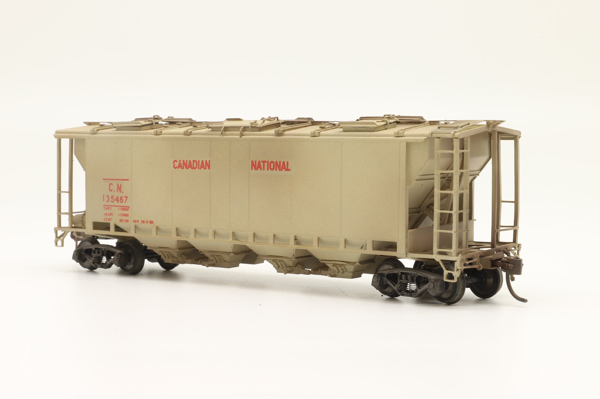 Overland Models/M.S Models HO OMI-3138 CN 'Slab Side' Covered Hopper #135400-135599, Custom Painted Brass