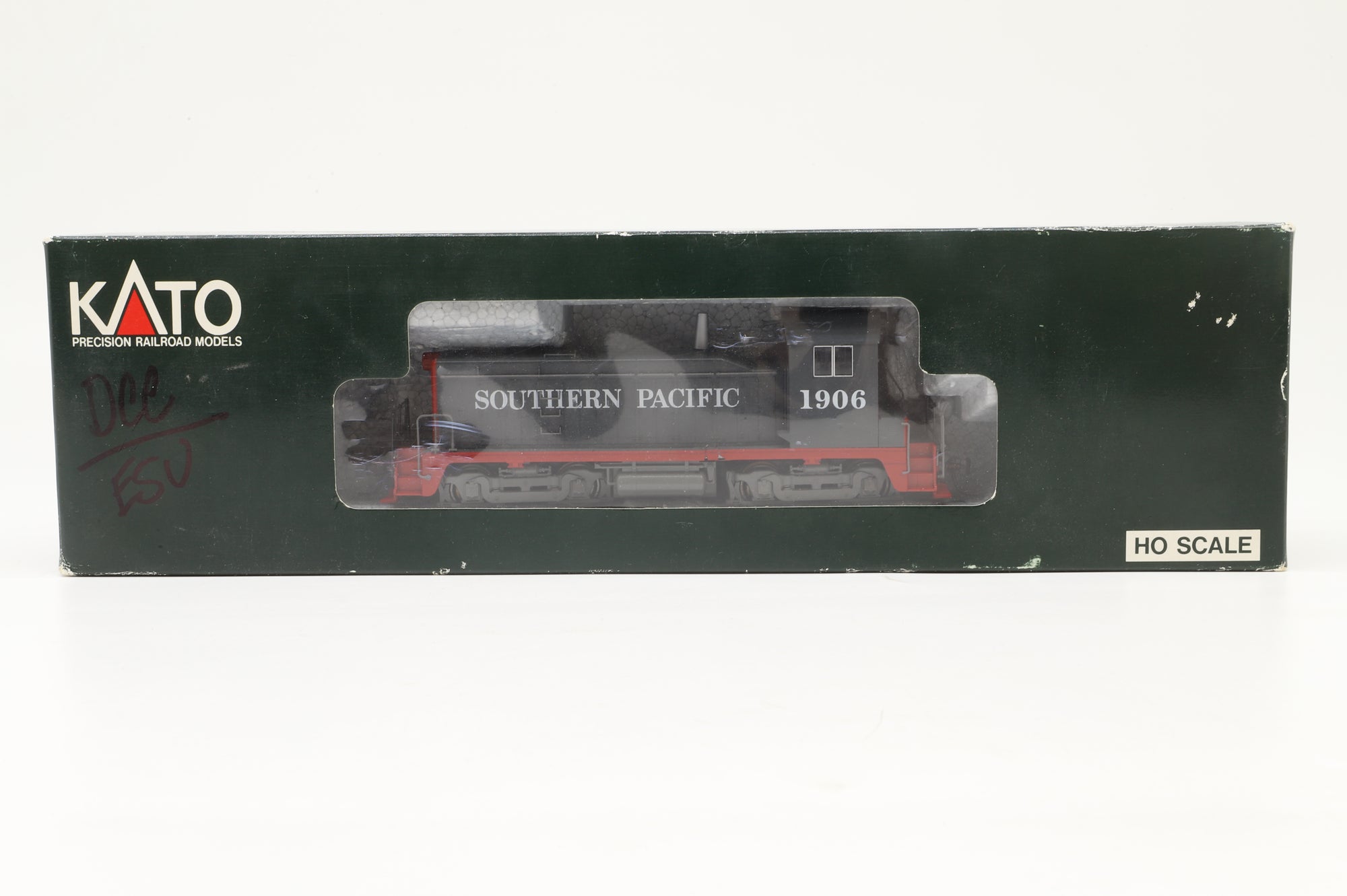 WORKSHOP Kato HO 37-11C EMD NW2 #1906 in SP Grey/Red