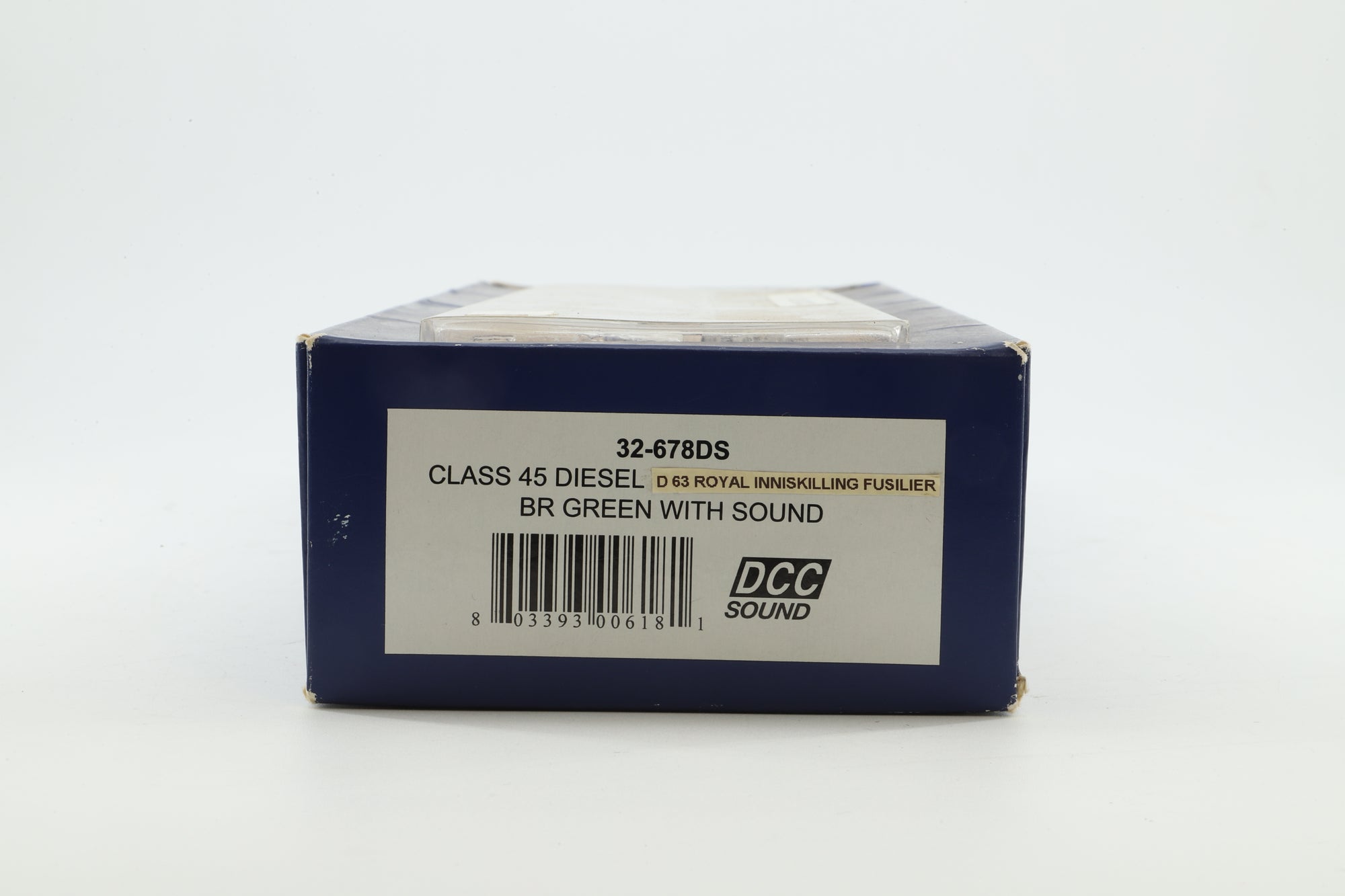 Bachmann OO 32-678DS Class 45 Diesel 'D63' 'Royal Inniskilling Fusilier' BR Green, DCC Sound