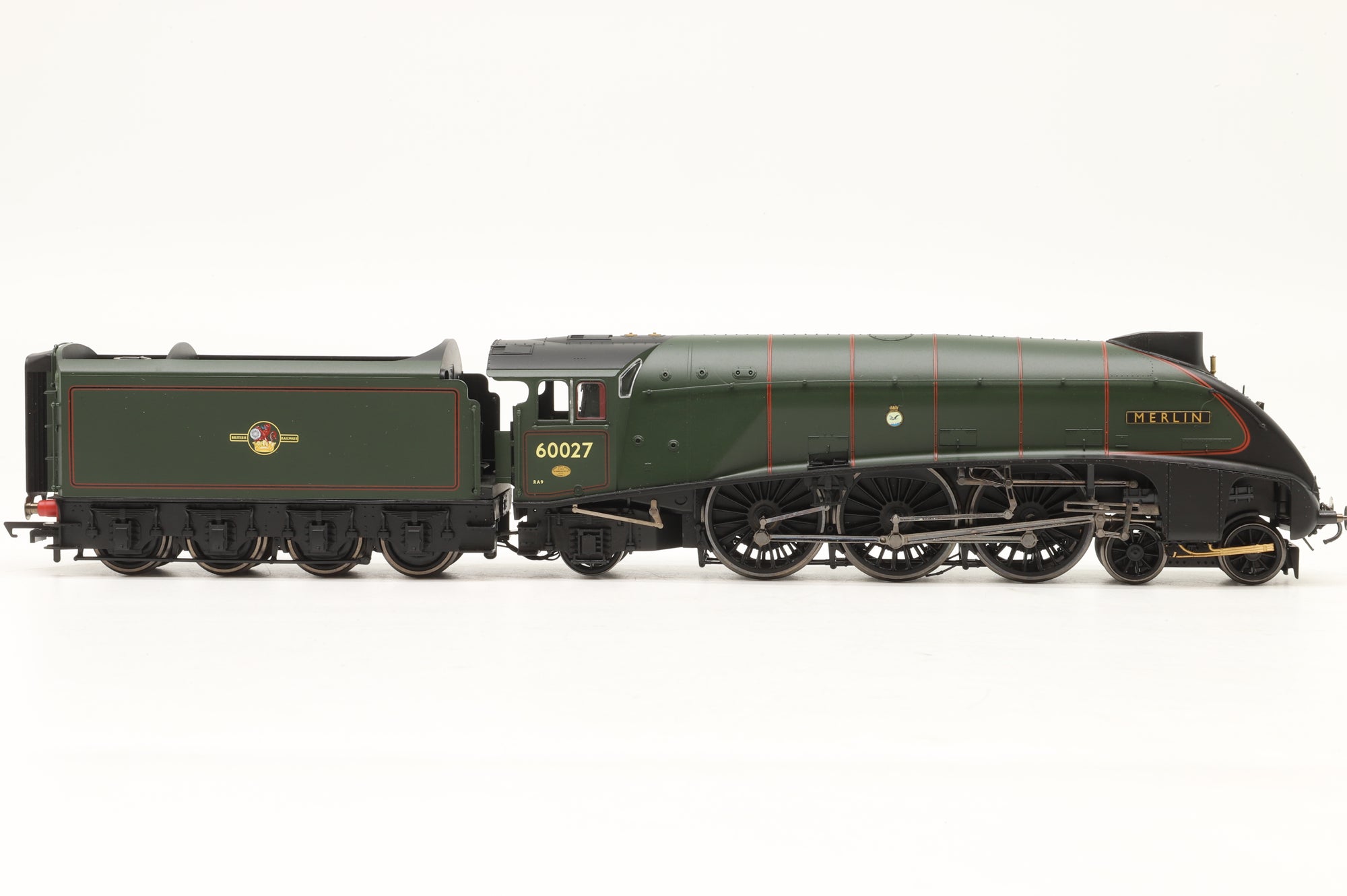 Hornby OO R3012 BR 4-6-2 A4 Class 'Merlin'