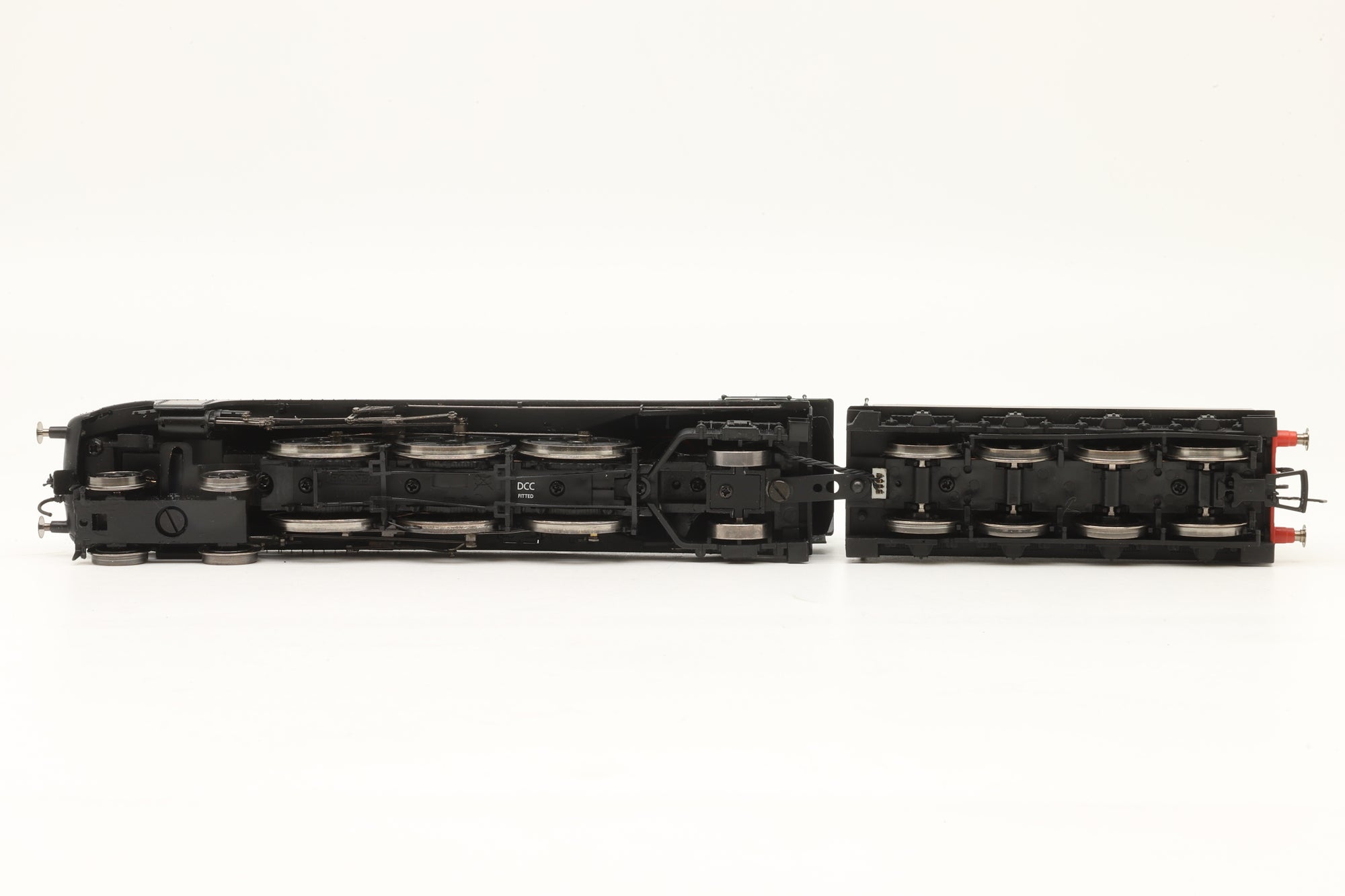 Hornby OO R2896XS Class A4 '60001' 'Sir Ronald Matthews' BR Lined Green L/C DCC Sound