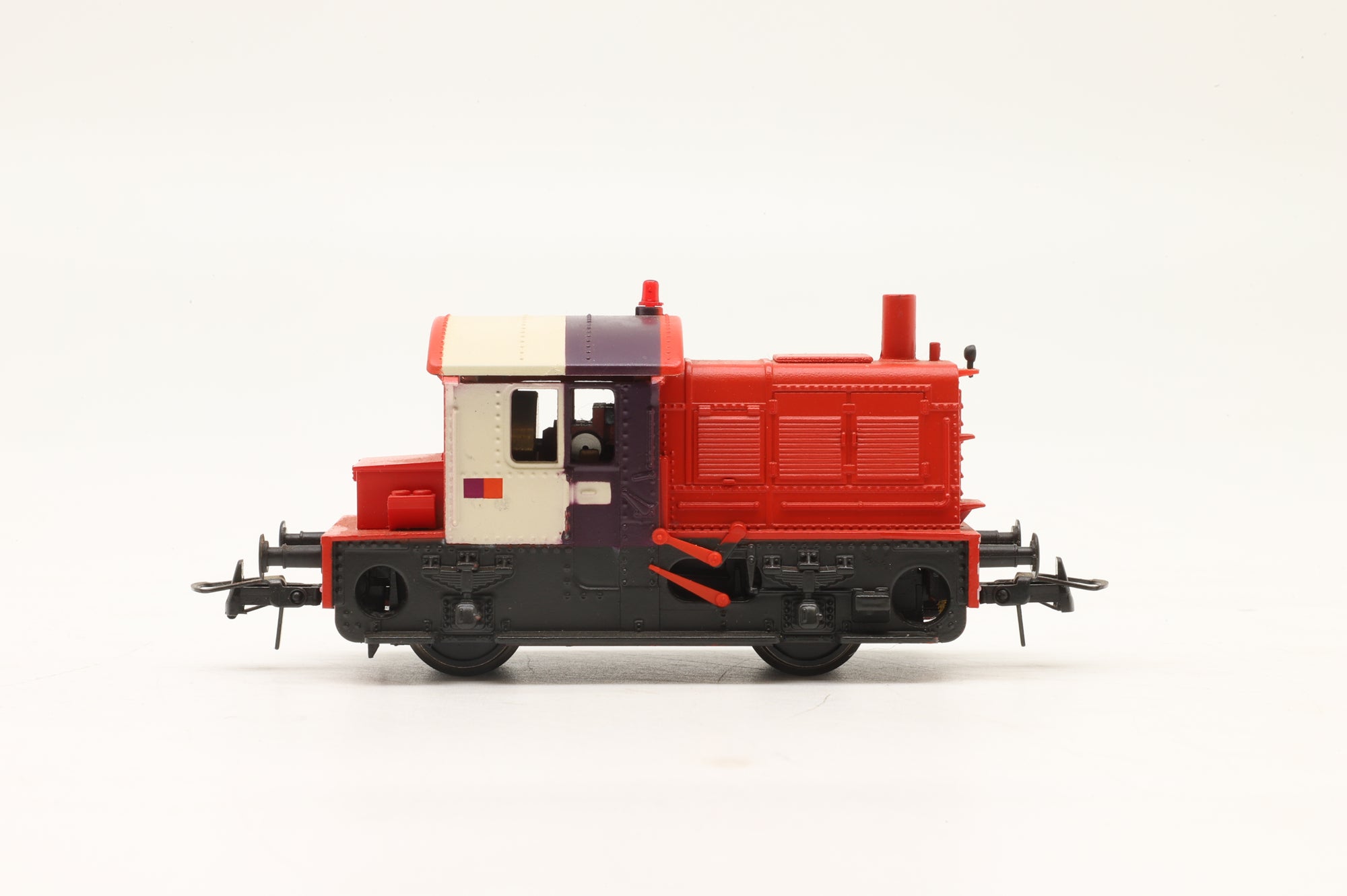 Roco HO 48678 Class 200/300 Diesel Locomotive
