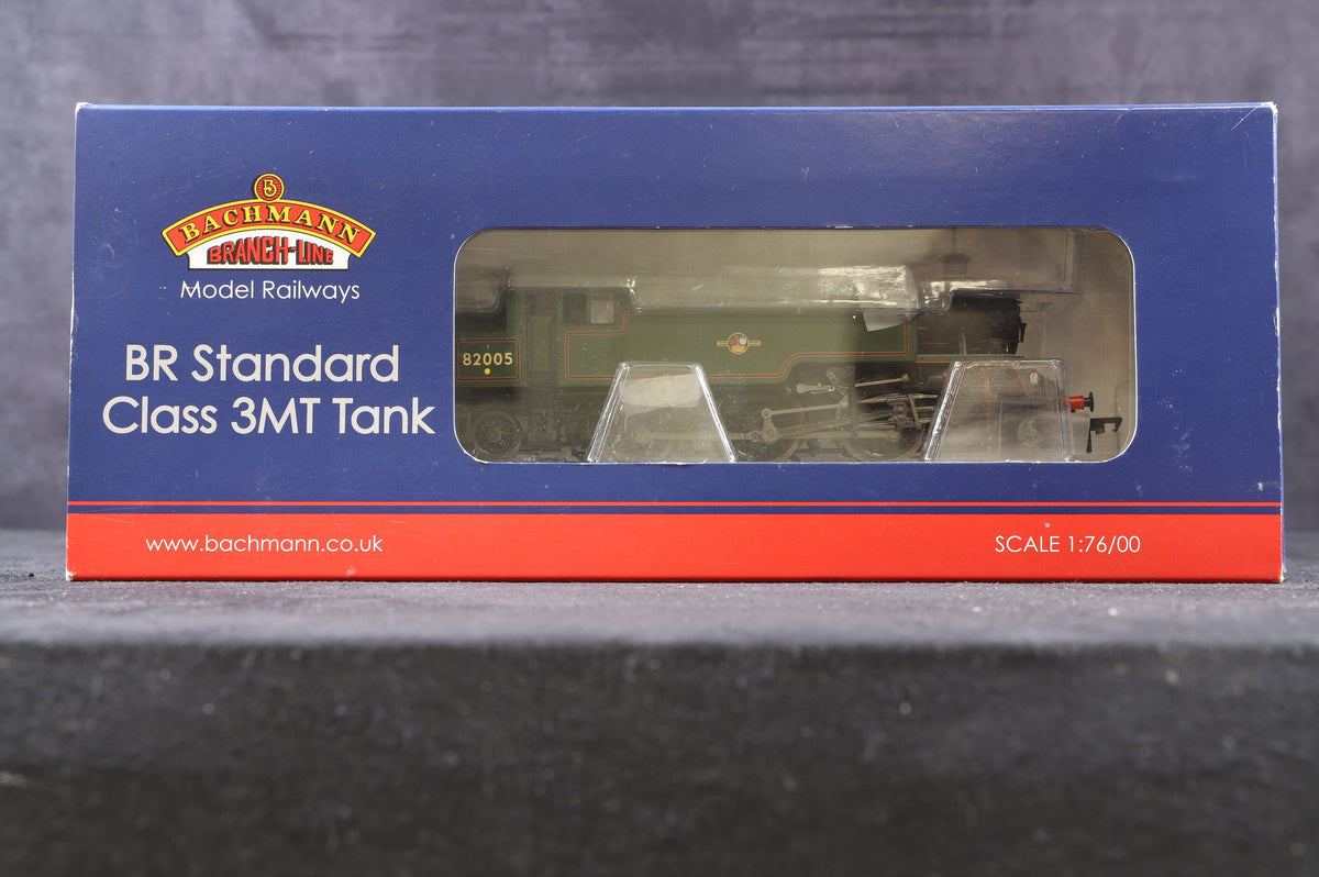 Bachmann OO 31-976 BR Standard Class 3MT Tank &#39;82005&#39; BR Lined Green L/C, DCC Fitted