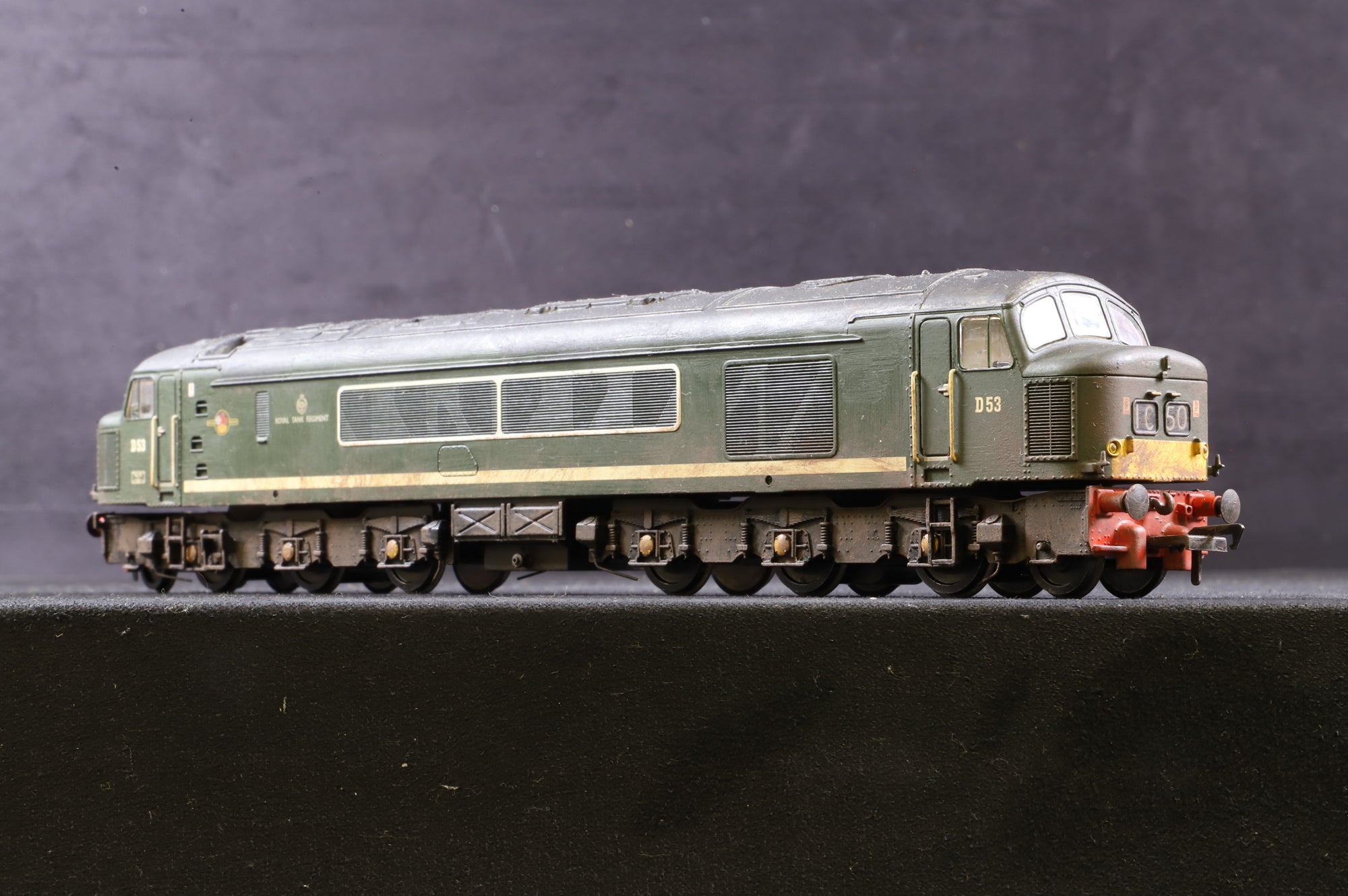 Bachmann WORKSHOP OO Class 45 Peak 'D53' BR Green L/C Weathered