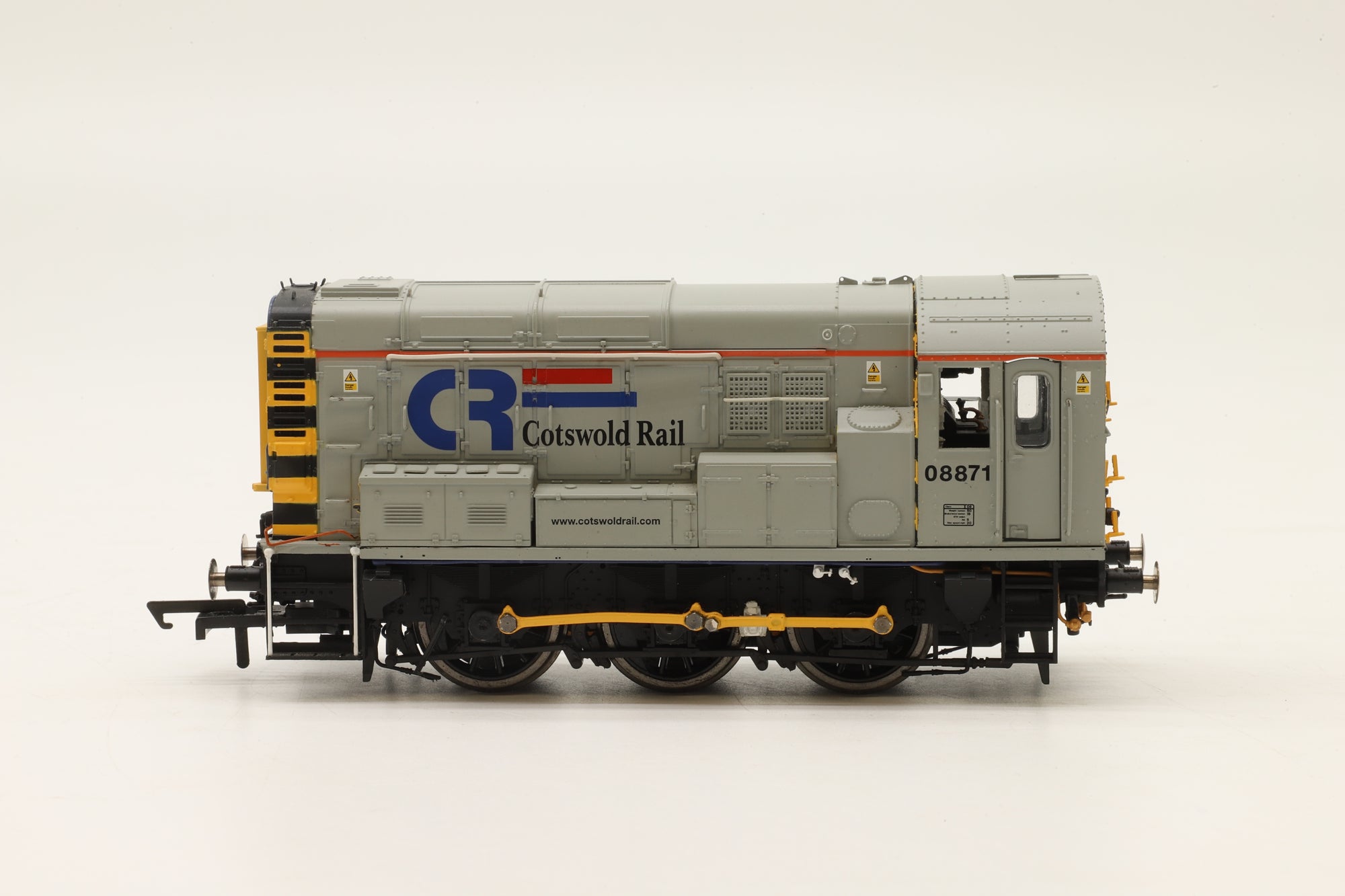 Hornby OO R2594 Class 08 Shunter '08871' Cotswold Rail DCC Fitted