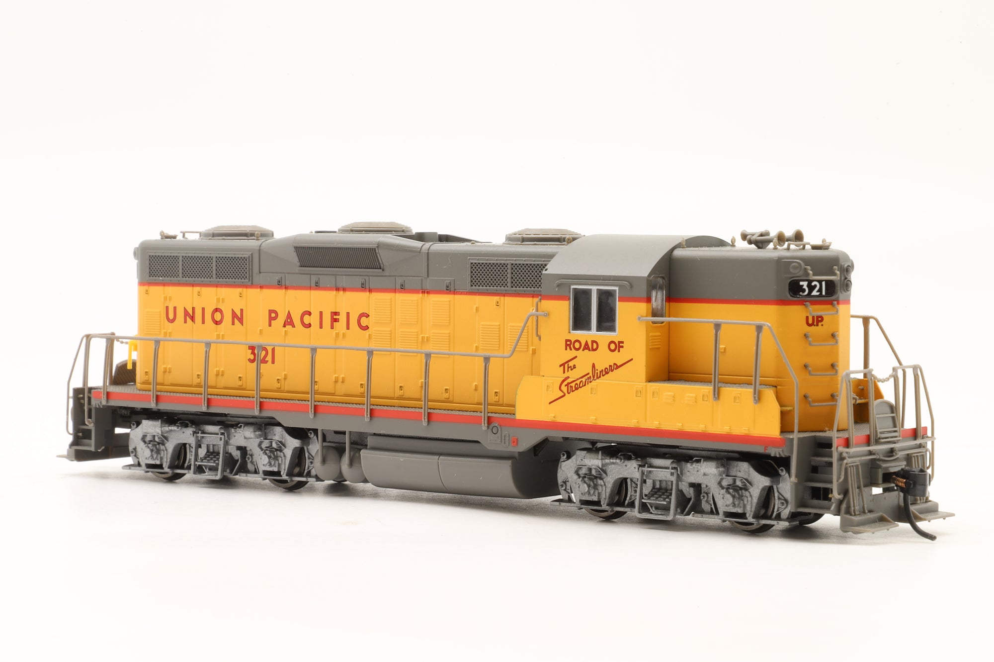 Proto 2000 Series HO 21600 #321 w/ Dynamic brakes in UP Livery