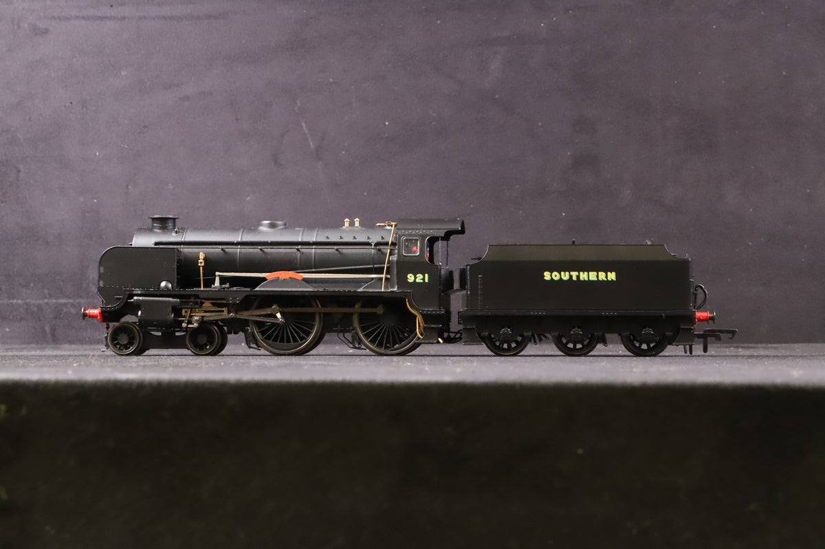 Hornby OO R3458 SR 4-4-0 Schools Class &#39;921 Shrewsbury&#39;, DCC Sound