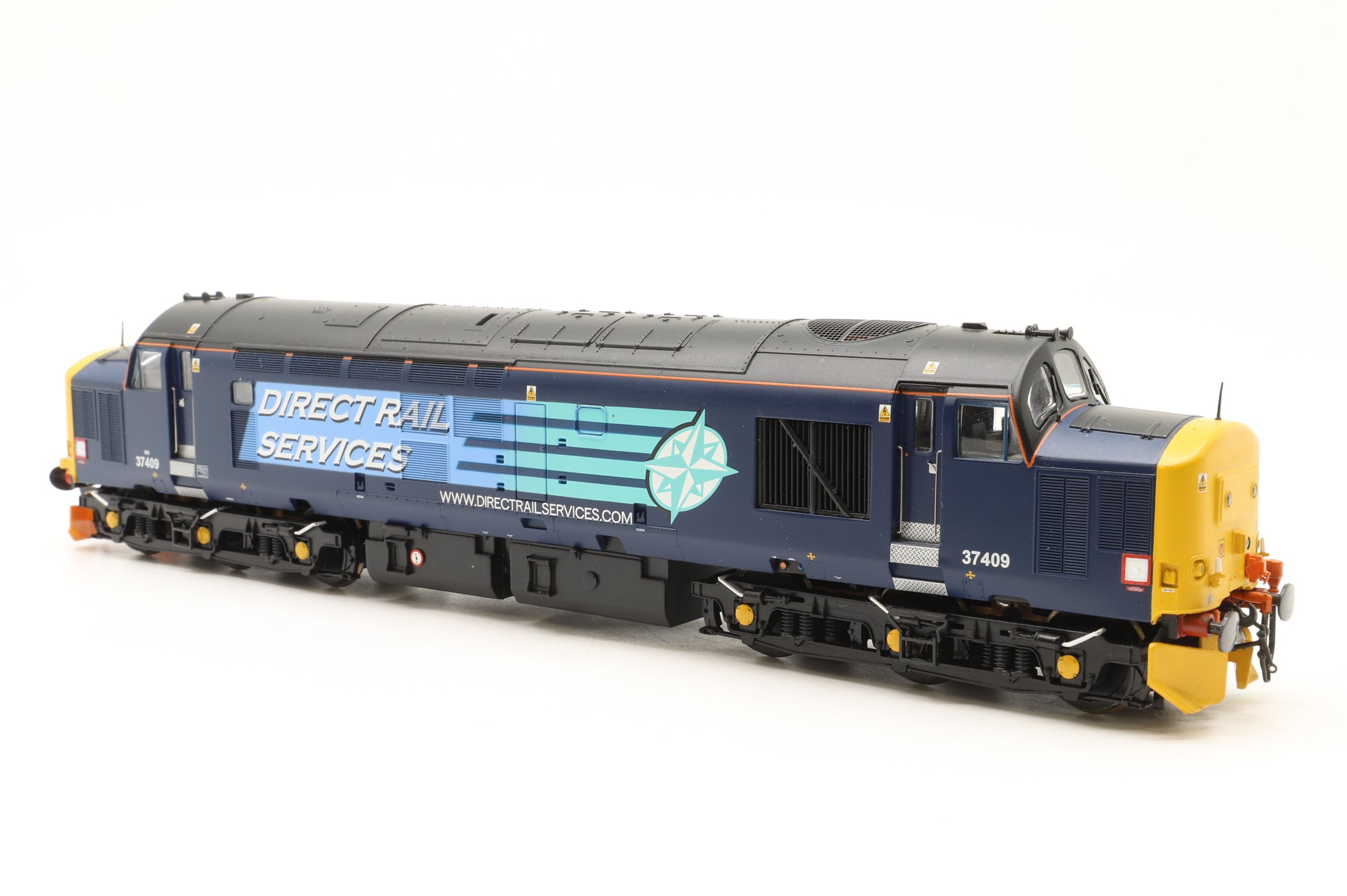 Bachmann OO 32-381Q Class 37/4 Diesel '37409' 'Lord Hinton' DRS DCC Fitted