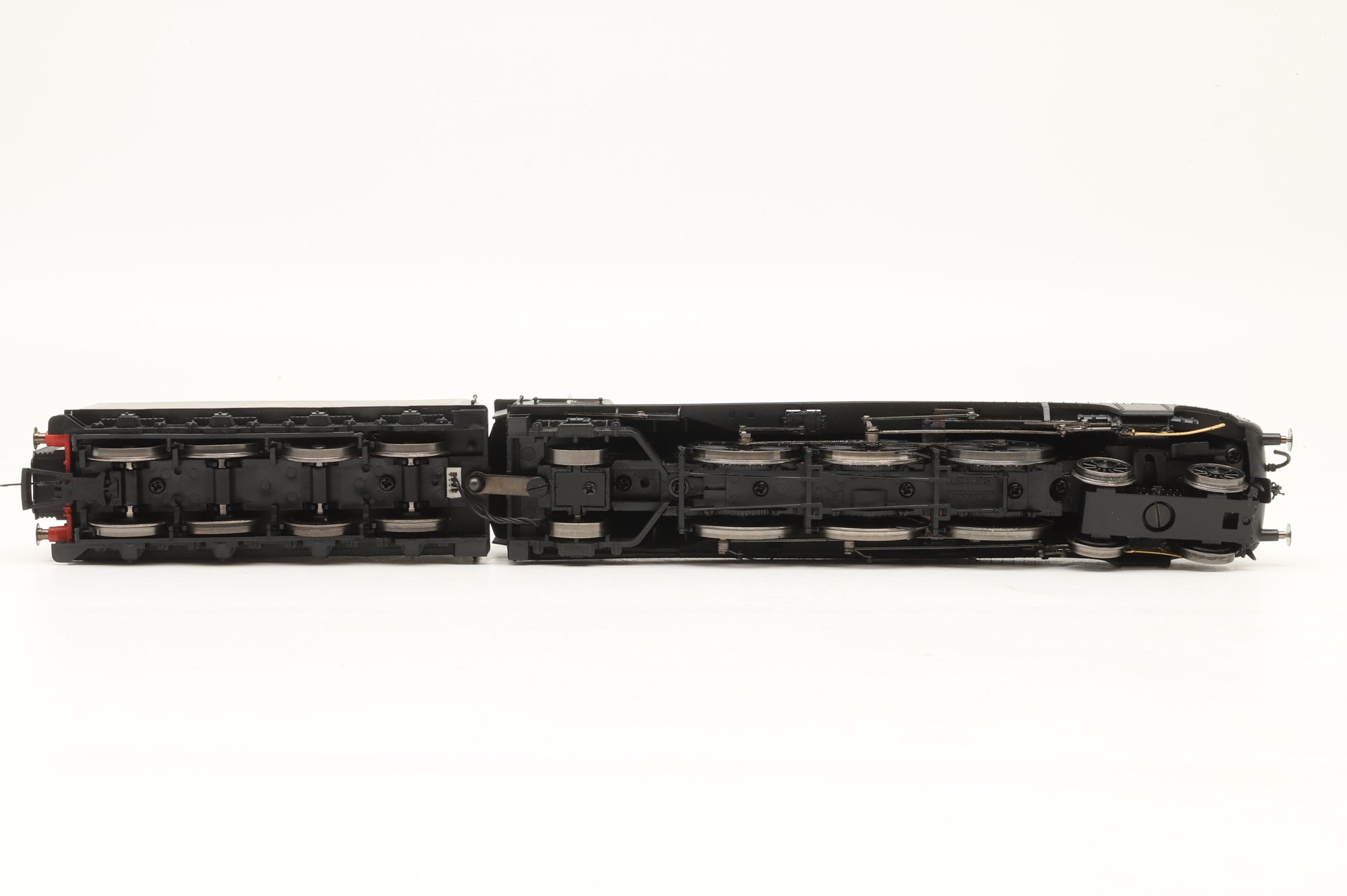 Hornby OO R3012 BR 4-6-2 A4 Class 'Merlin'