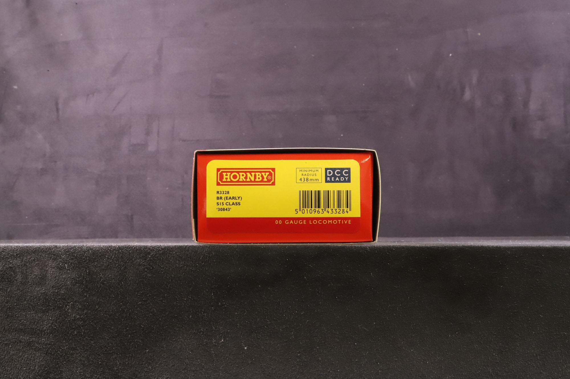 Hornby OO R3328 Class S15 4-6-0 '30843' BR Black E/C