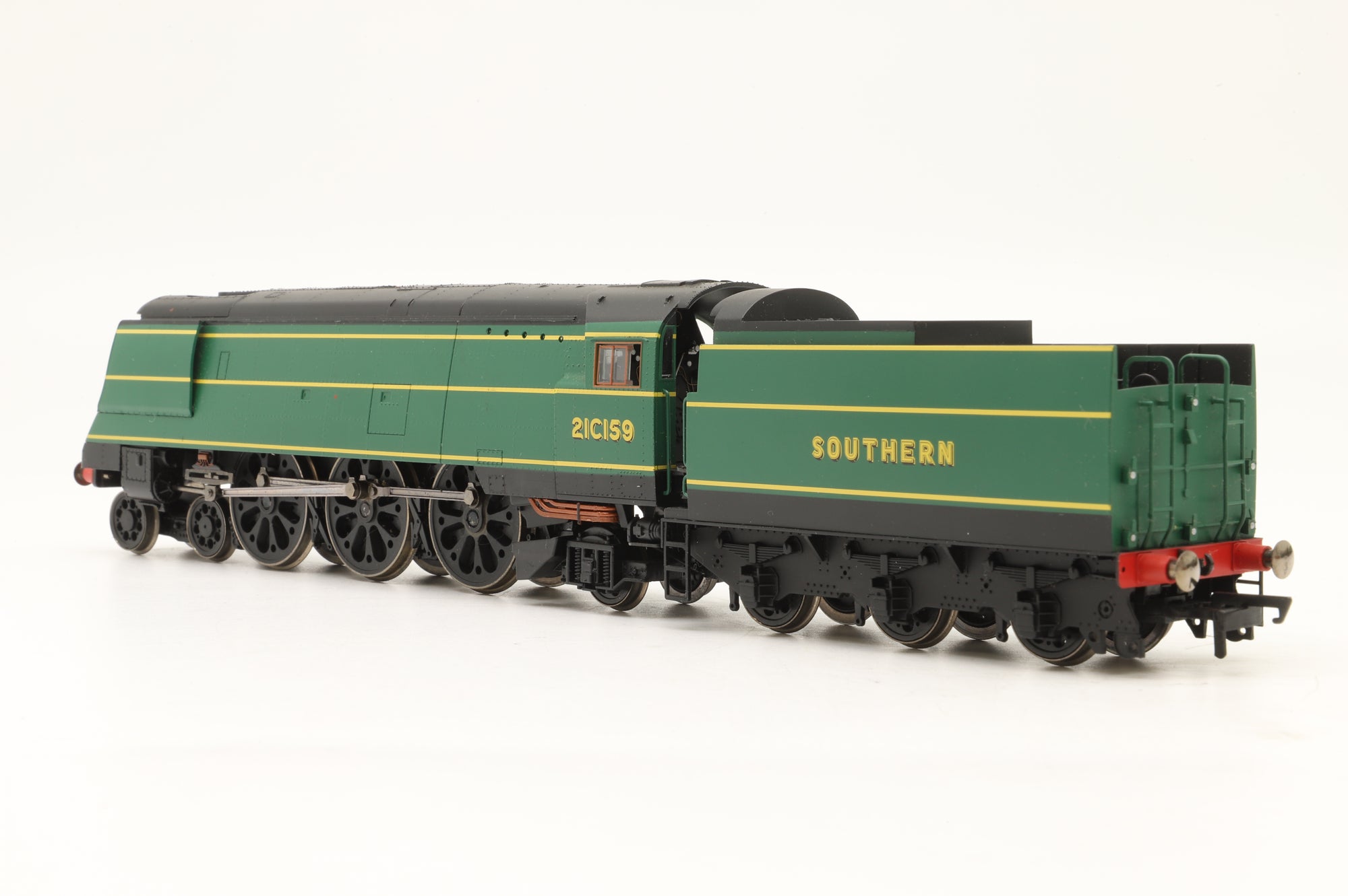 Hornby OO R2661M The Bournemouth Belle Train Pack DCC Fitted